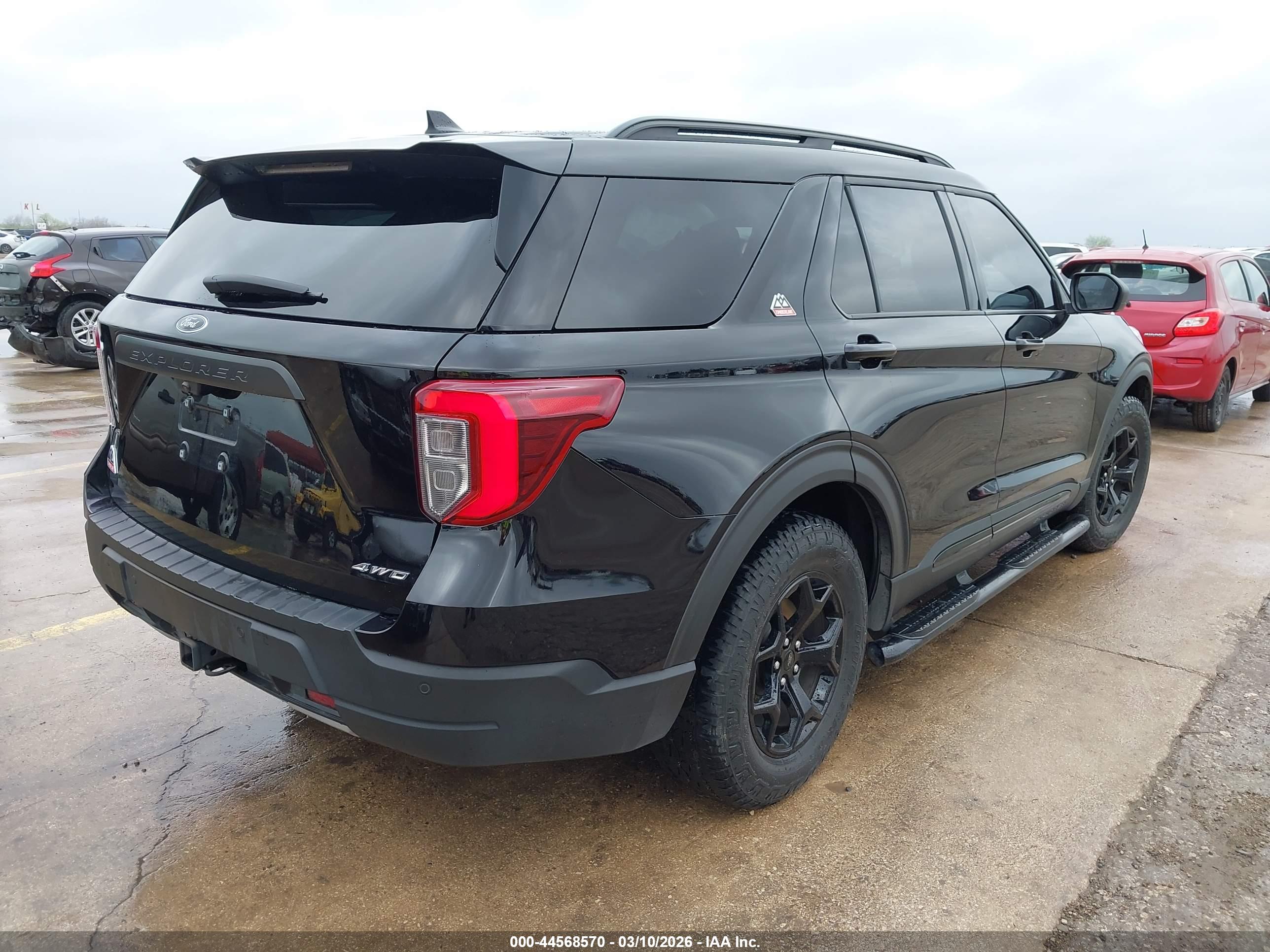 FORD EXPLORER image 4