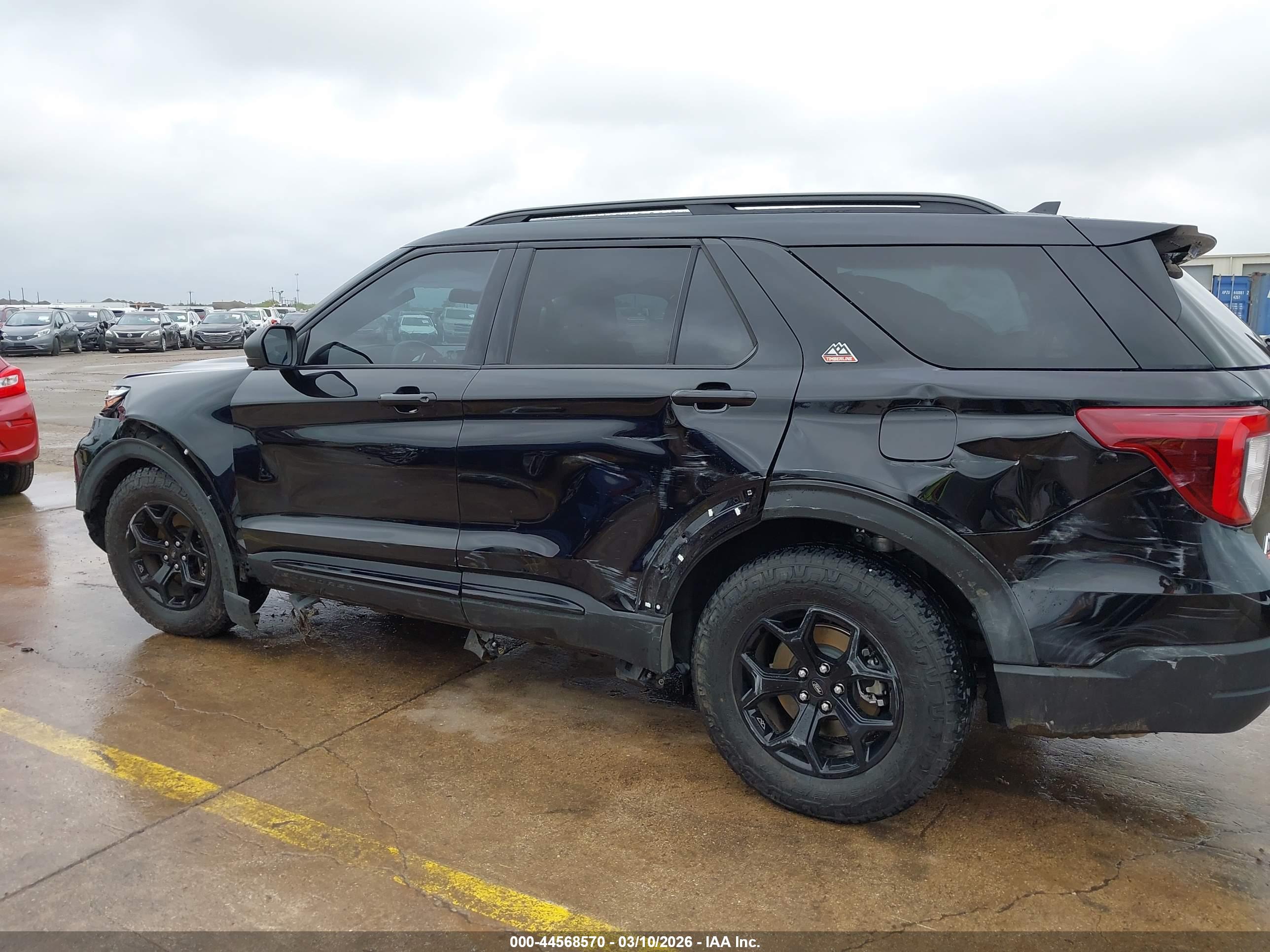 FORD EXPLORER image 6