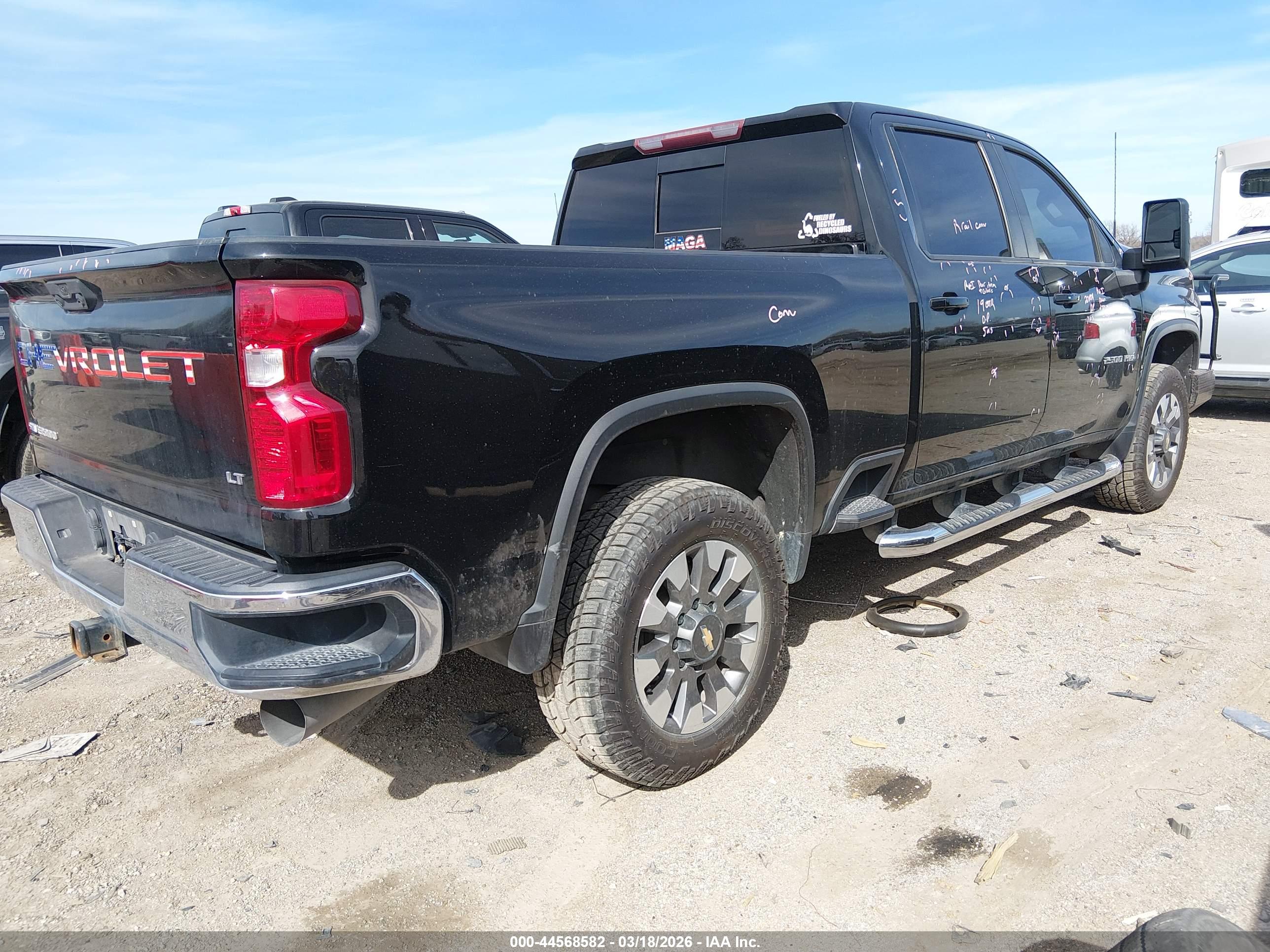 CHEVROLET SILVERADO image 4