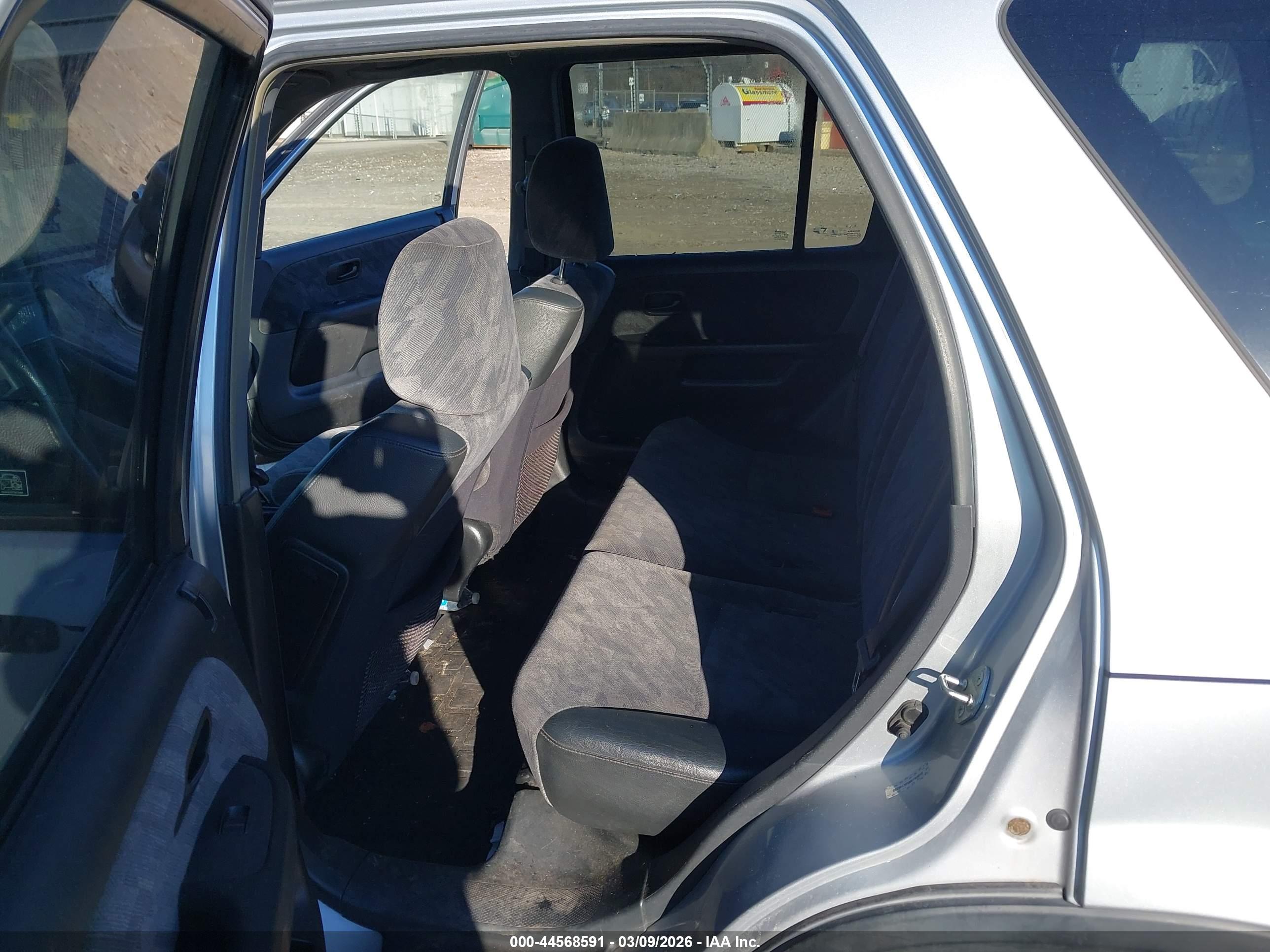 HONDA CR-V image 8