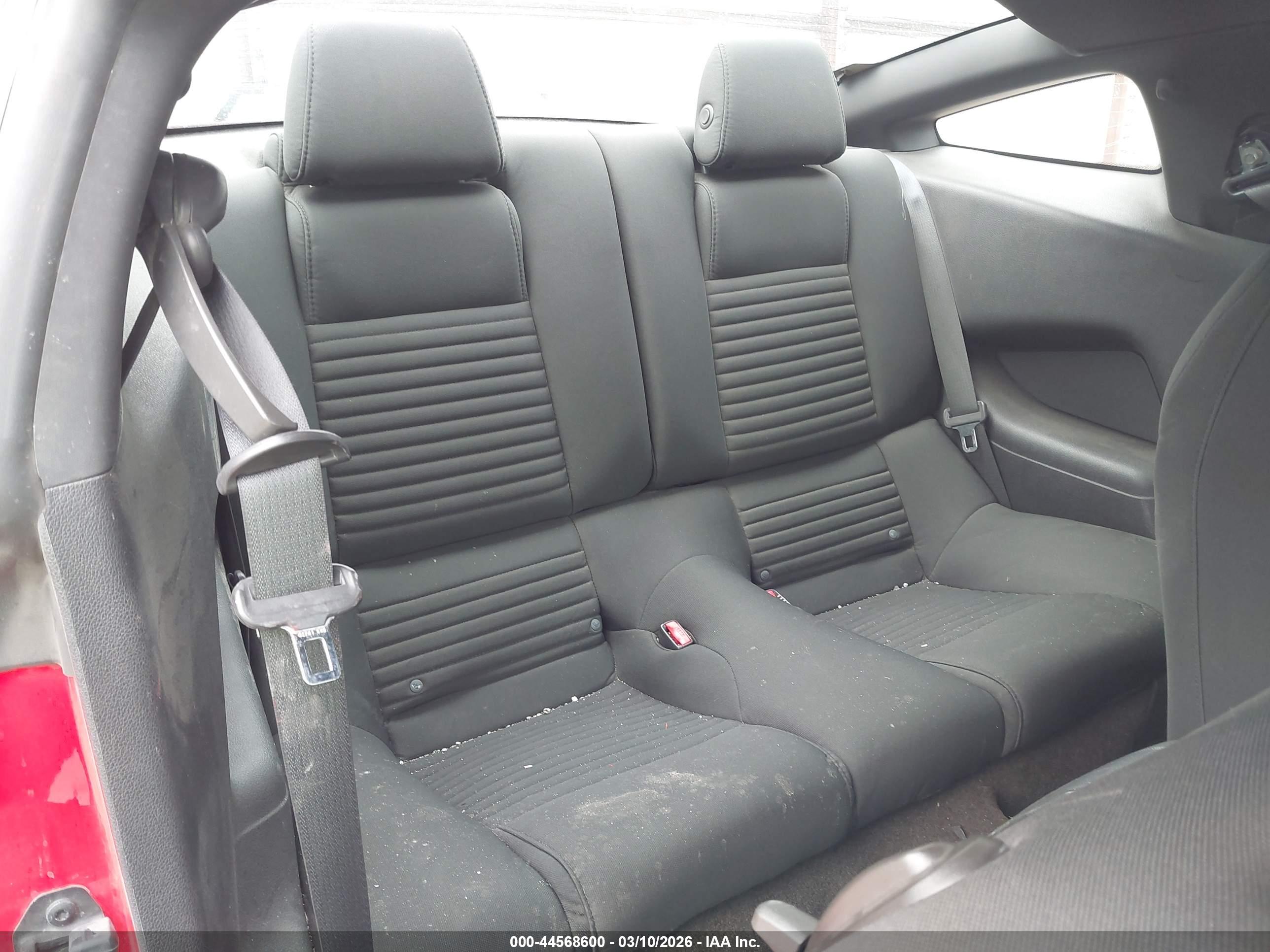 FORD MUSTANG image 8