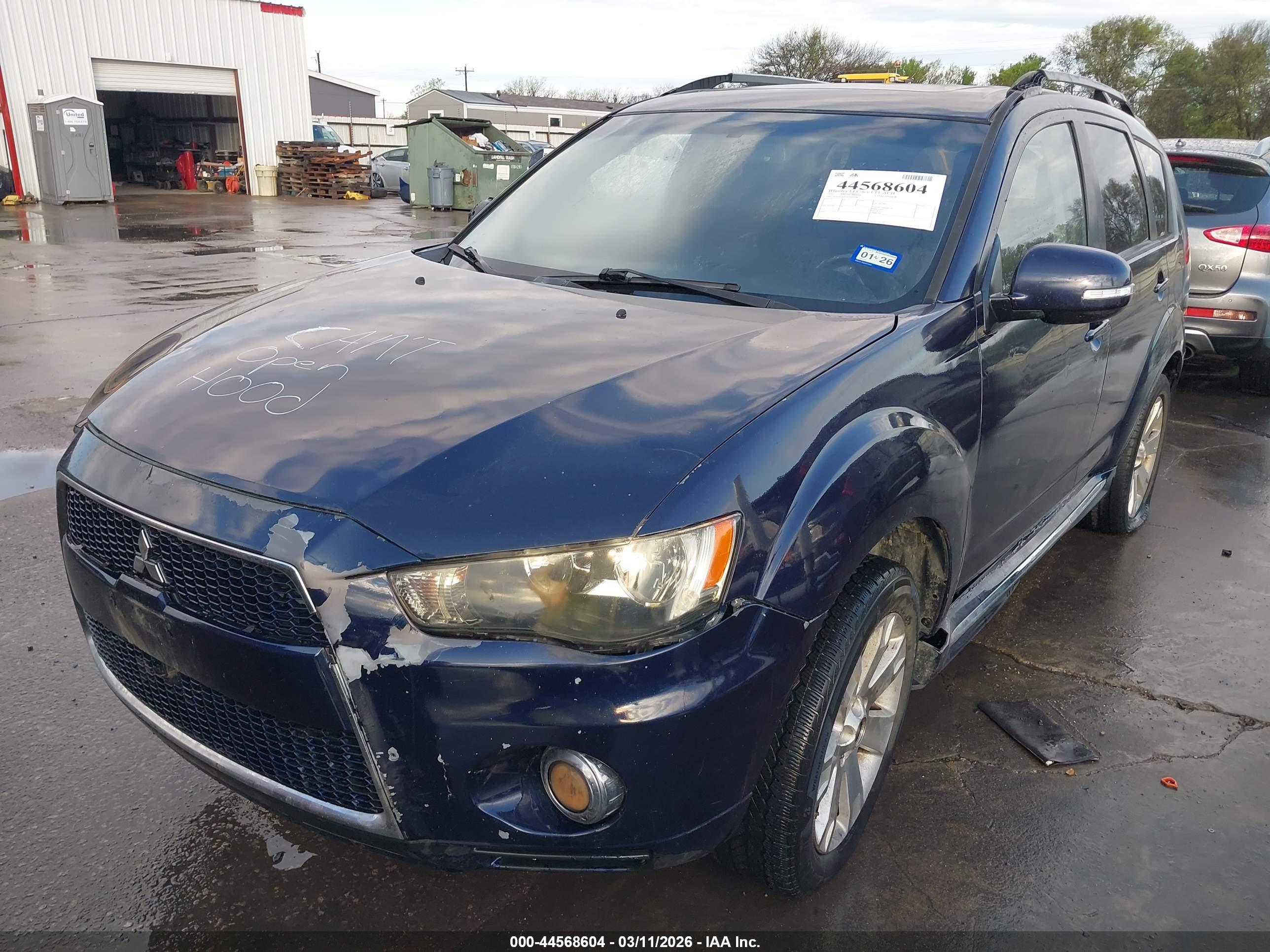 MITSUBISHI OUTLANDER image 2