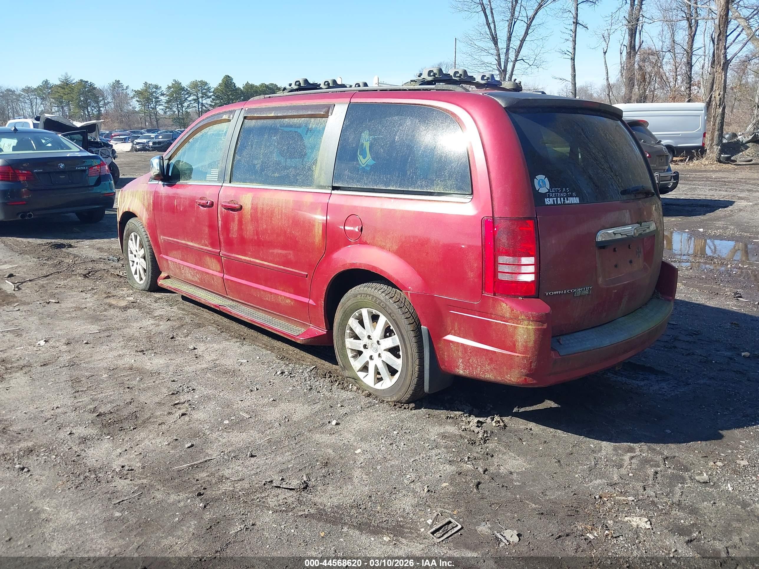 CHRYSLER TOWN image 3