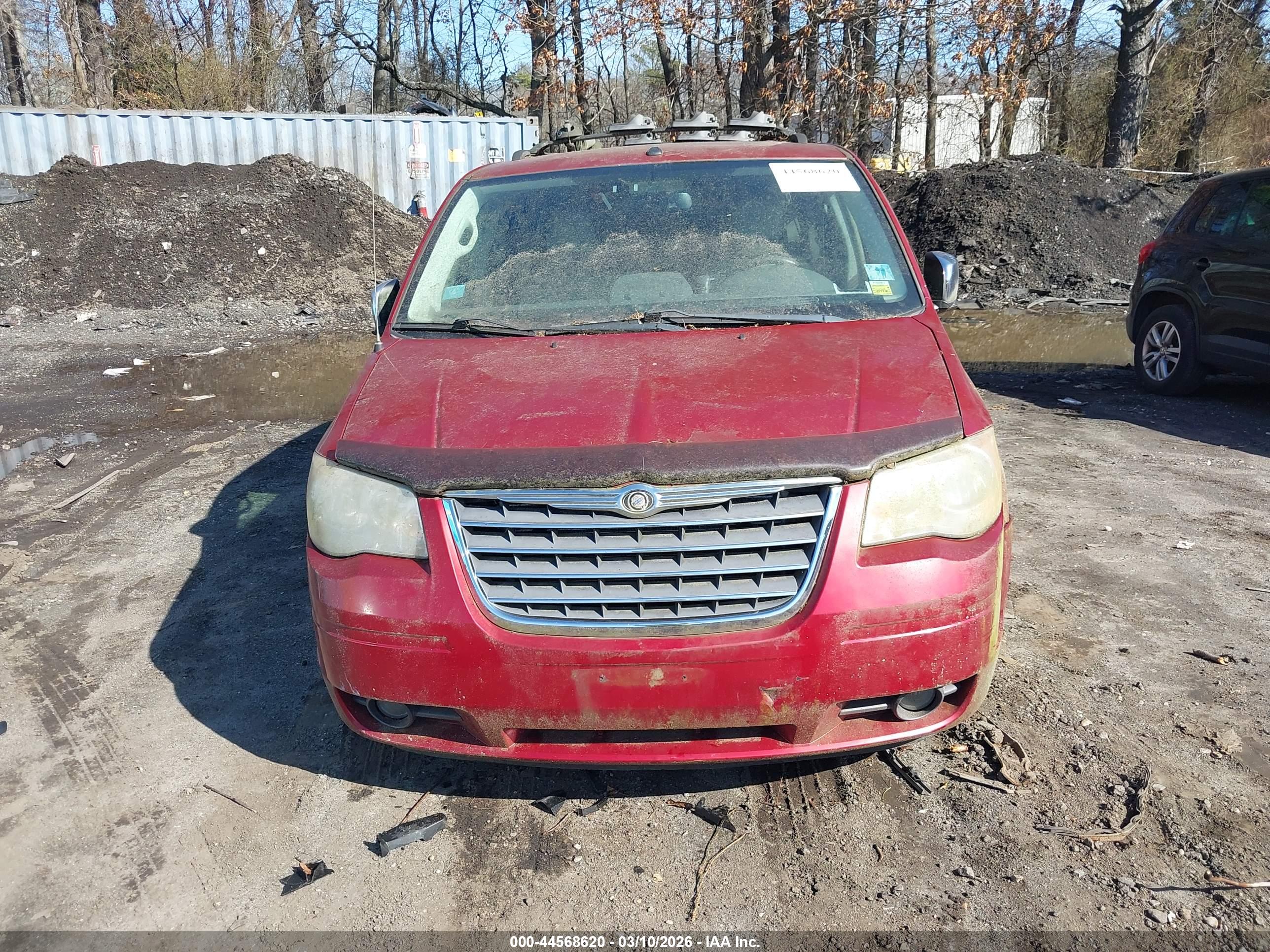 CHRYSLER TOWN image 6