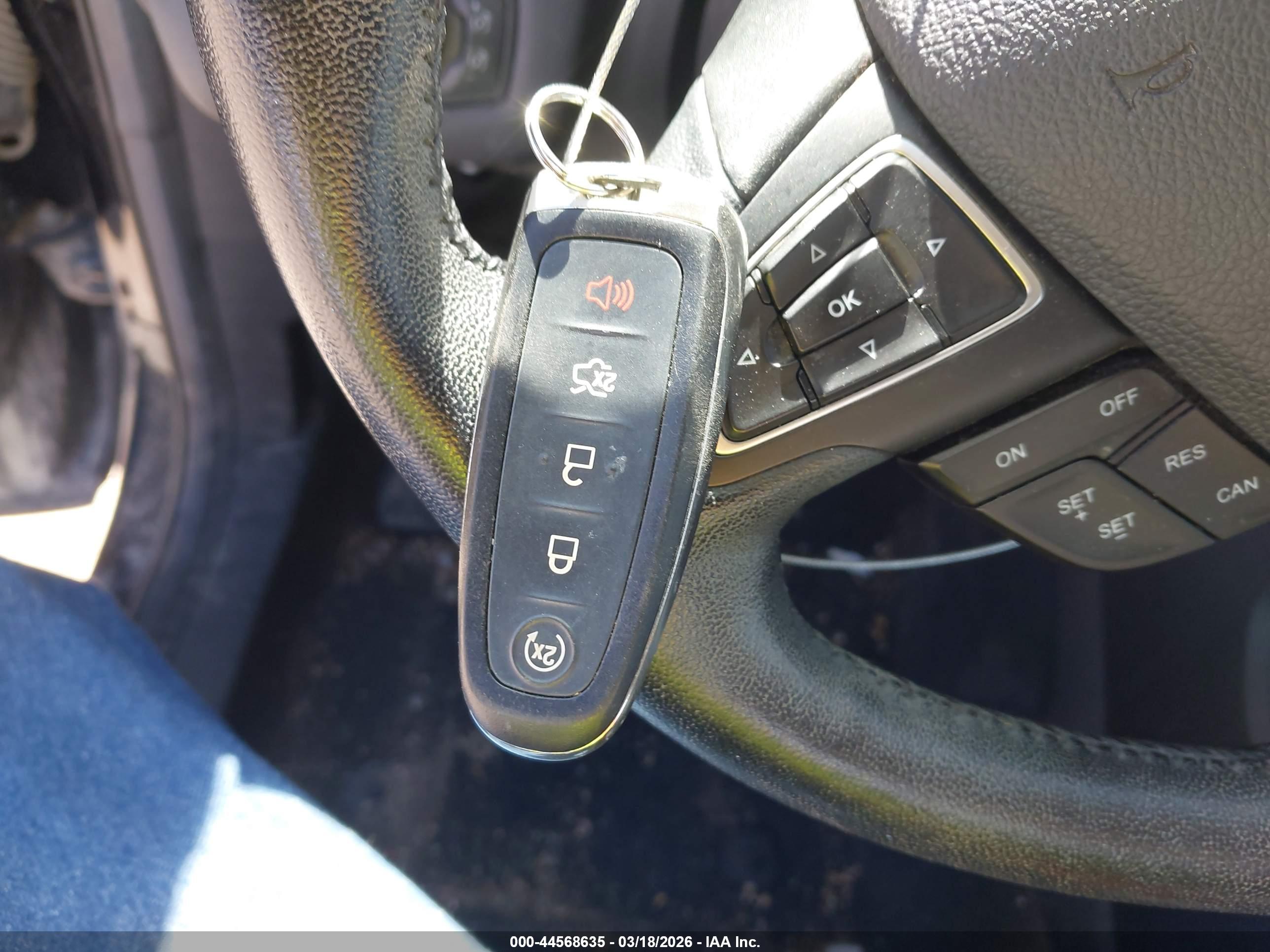 FORD ESCAPE image 11
