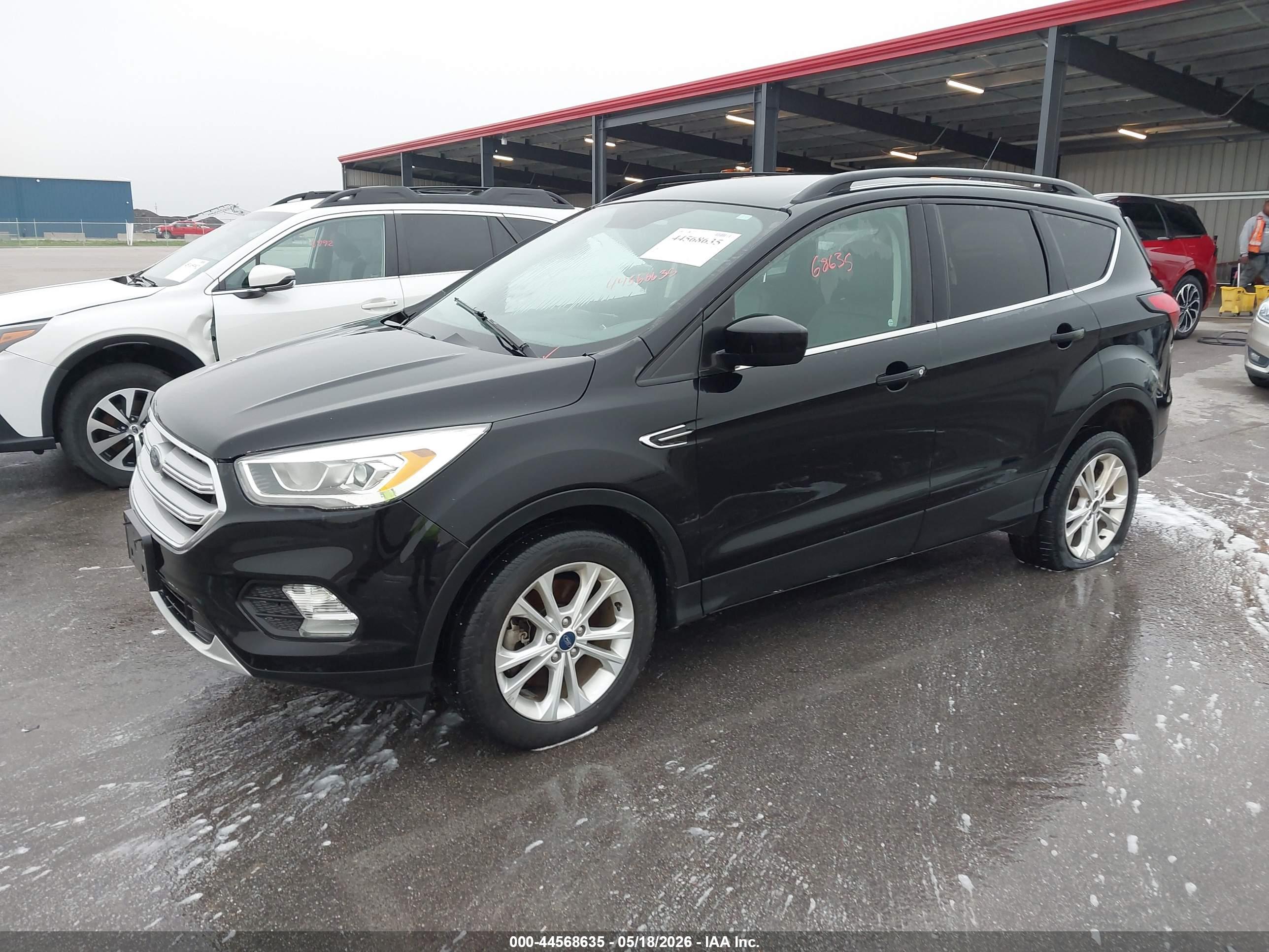 FORD ESCAPE image 2