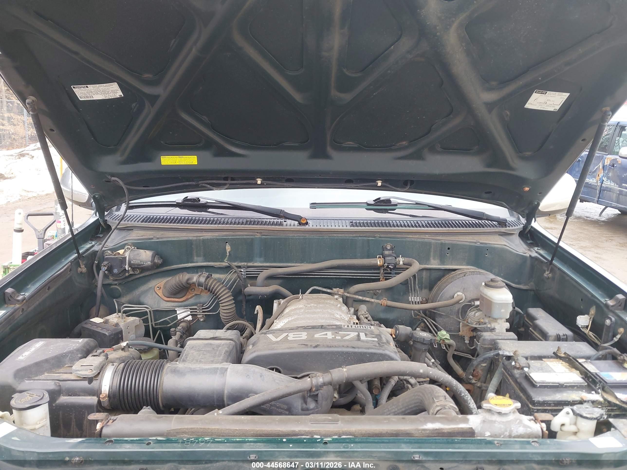 TOYOTA TUNDRA image 10