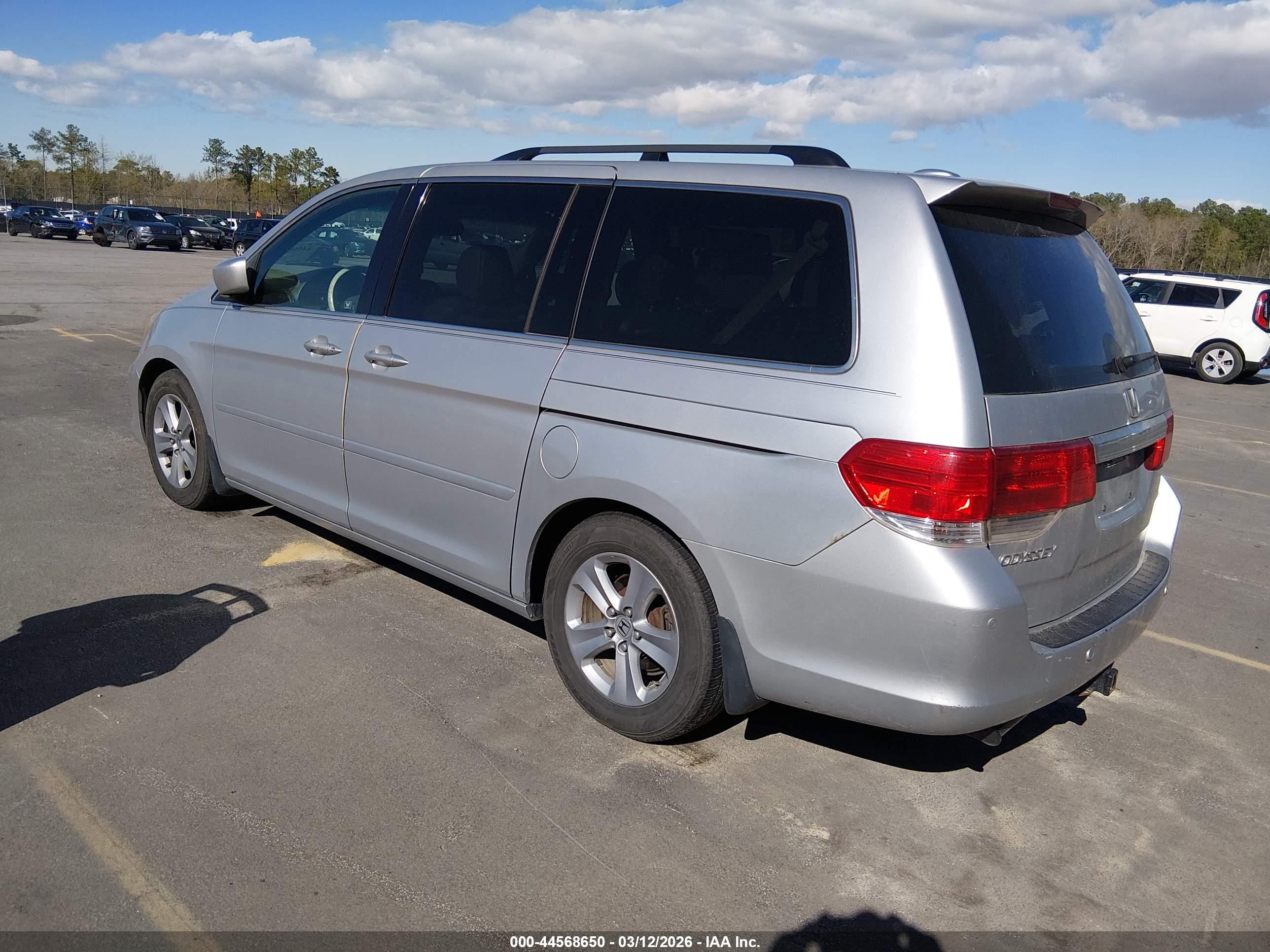 HONDA ODYSSEY image 3