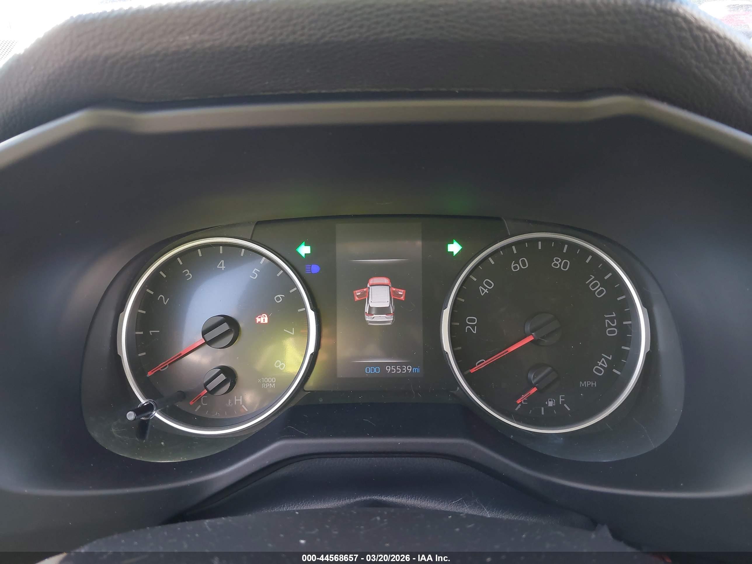 TOYOTA RAV4 image 7