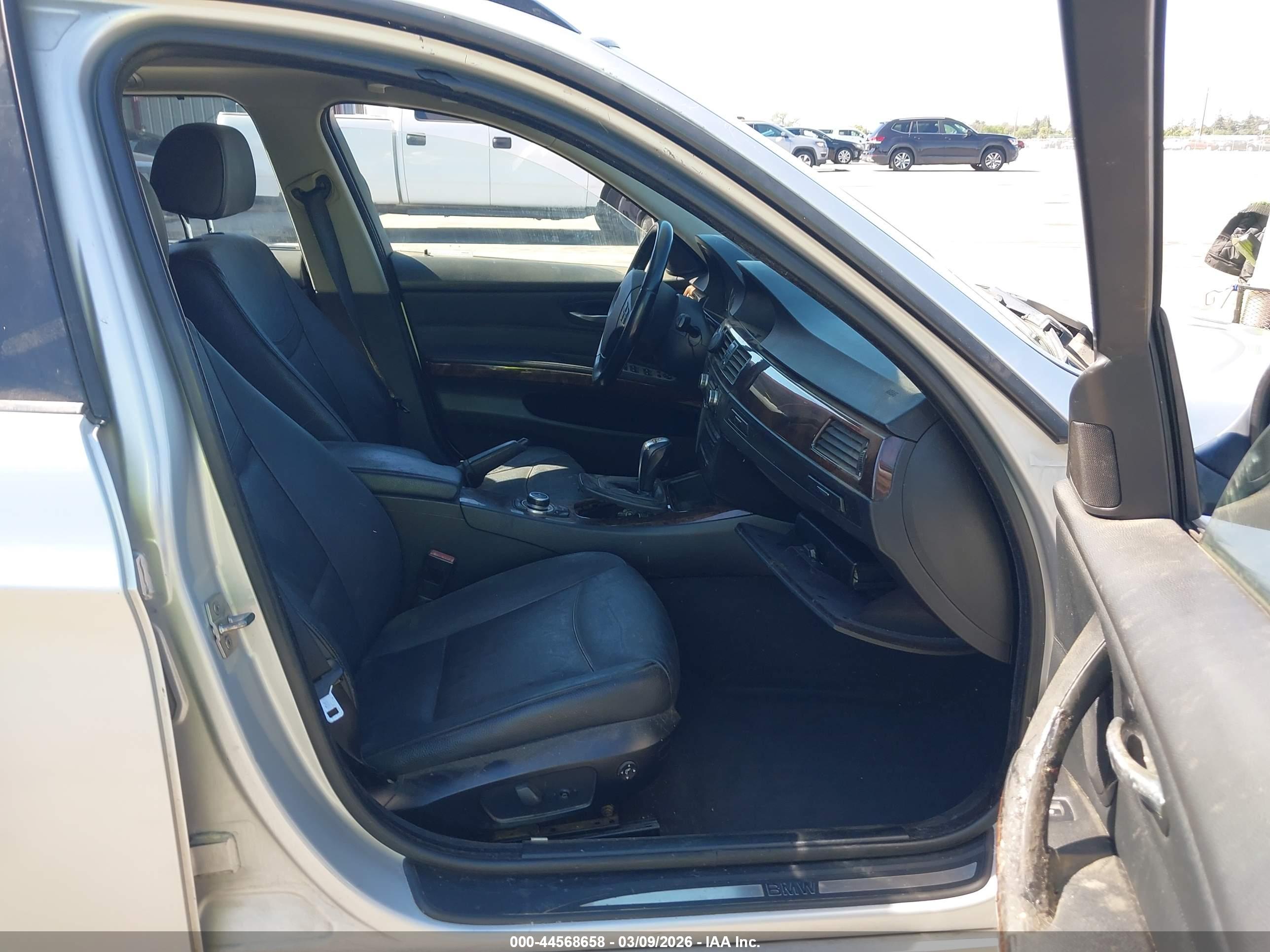 BMW 328I image 5