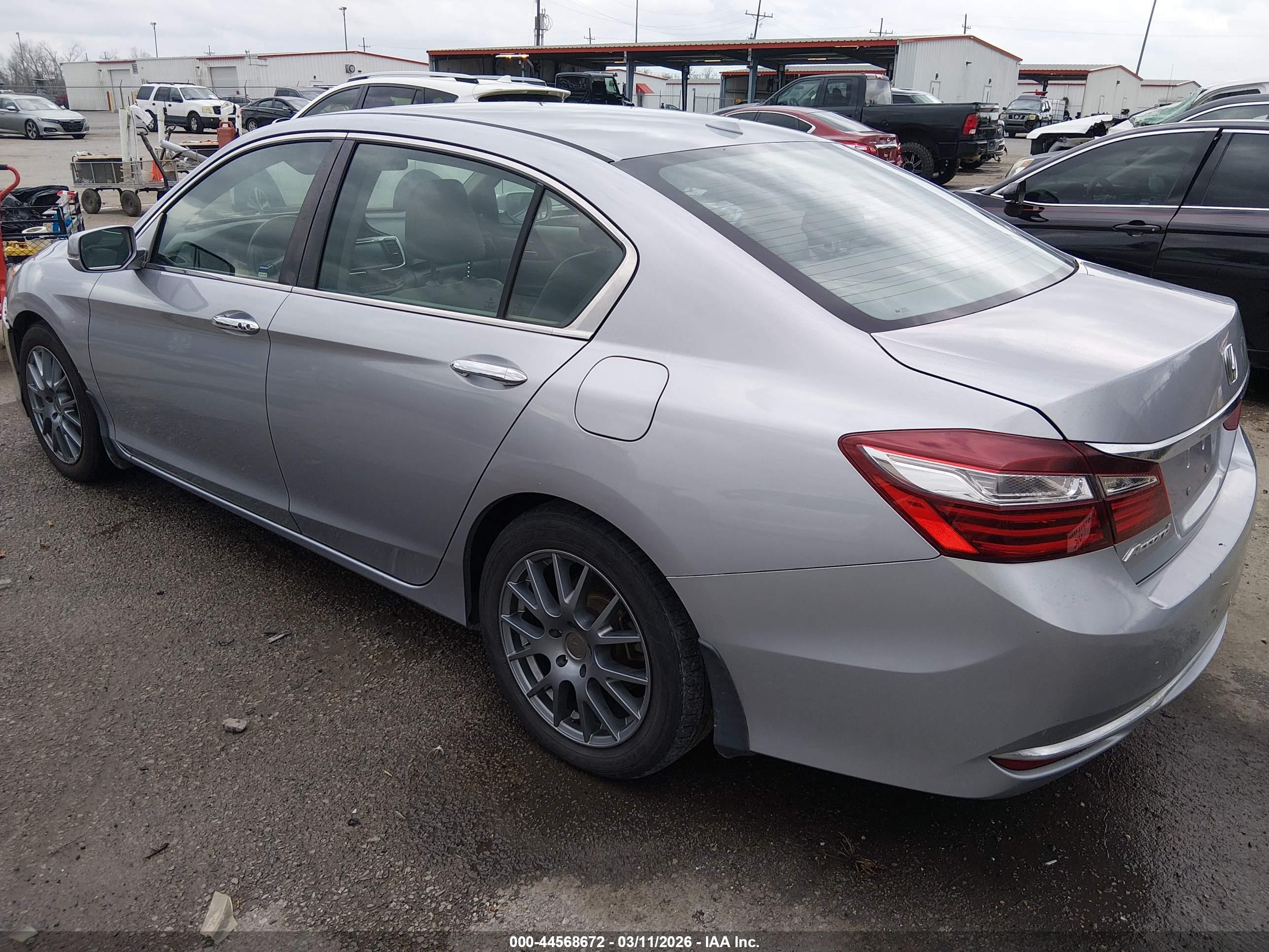 HONDA ACCORD image 3