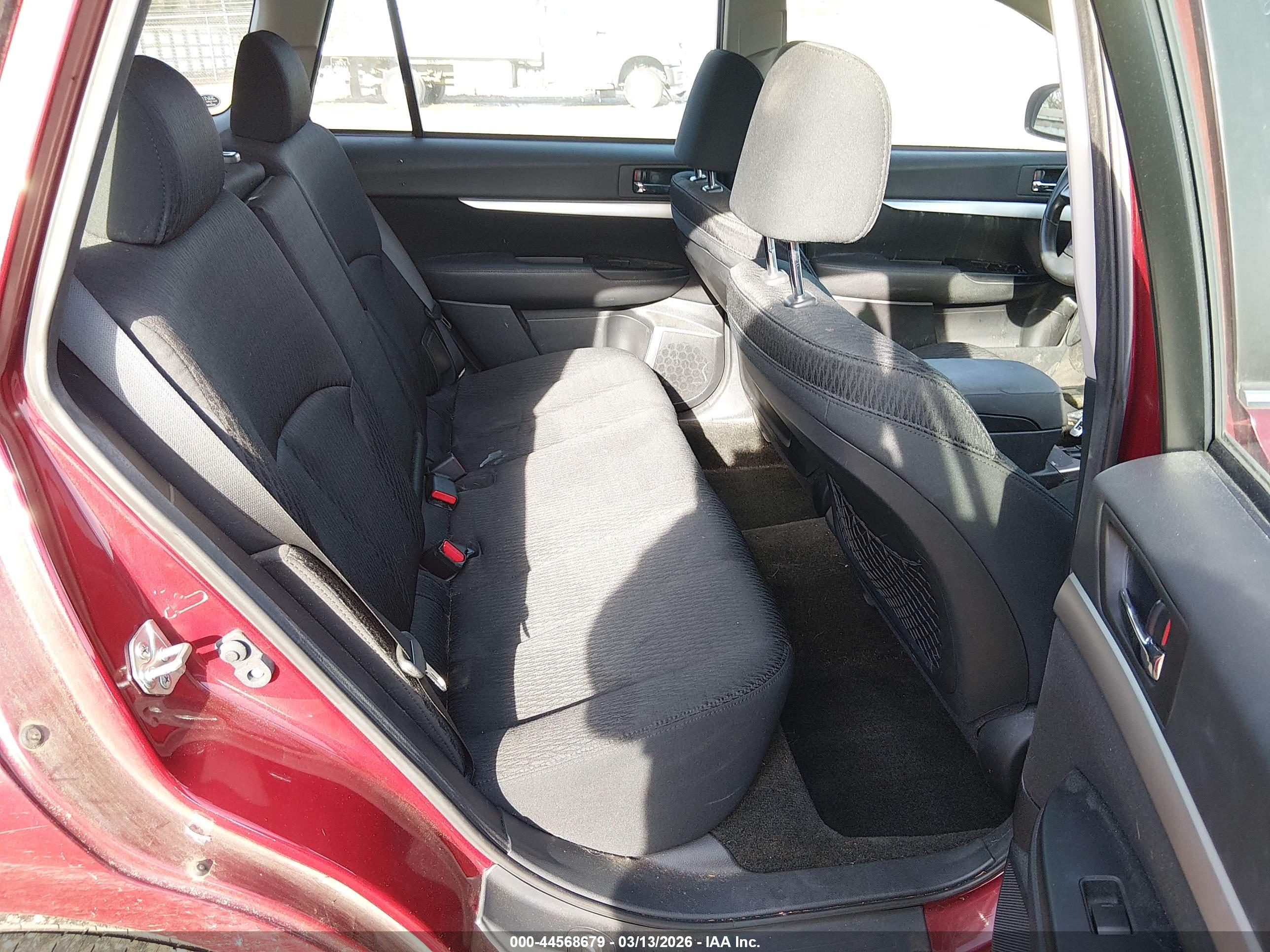 SUBARU OUTBACK image 8