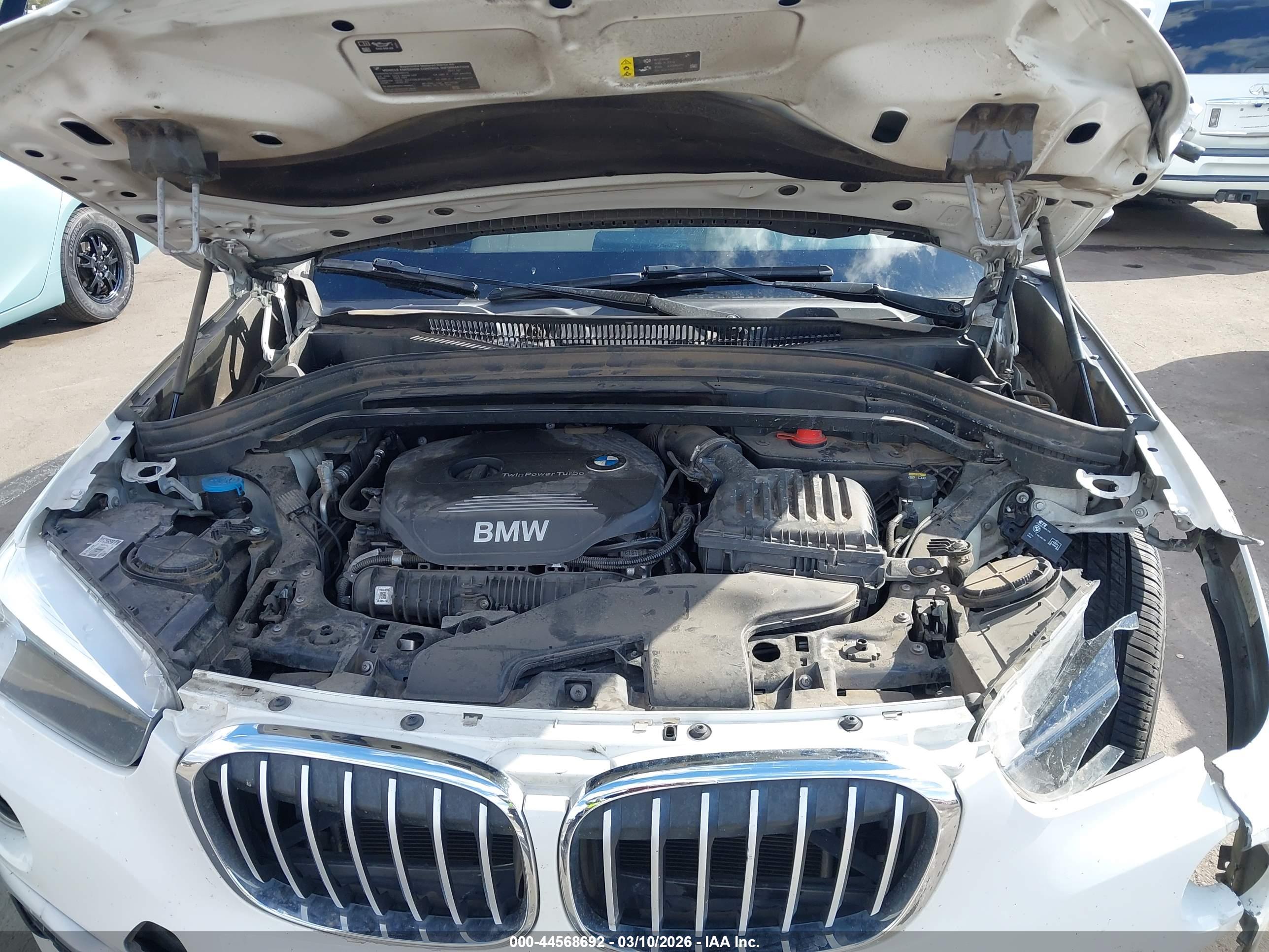 BMW X1 image 10