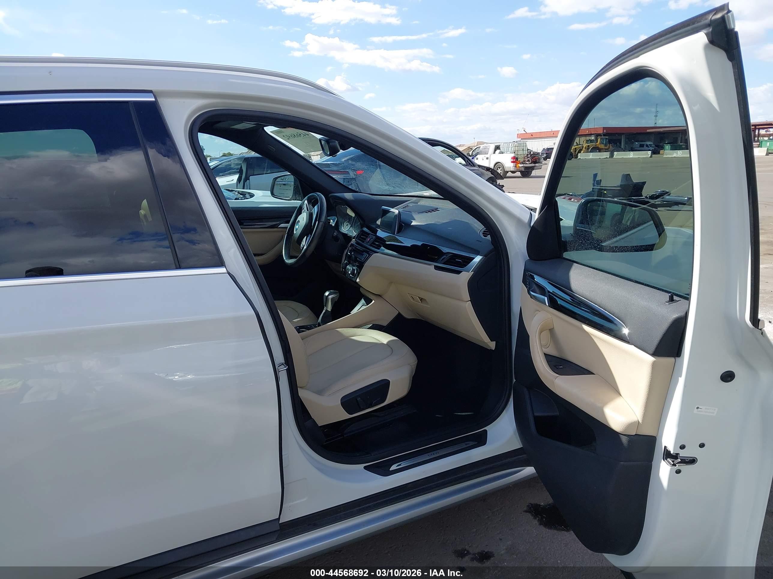 BMW X1 image 5