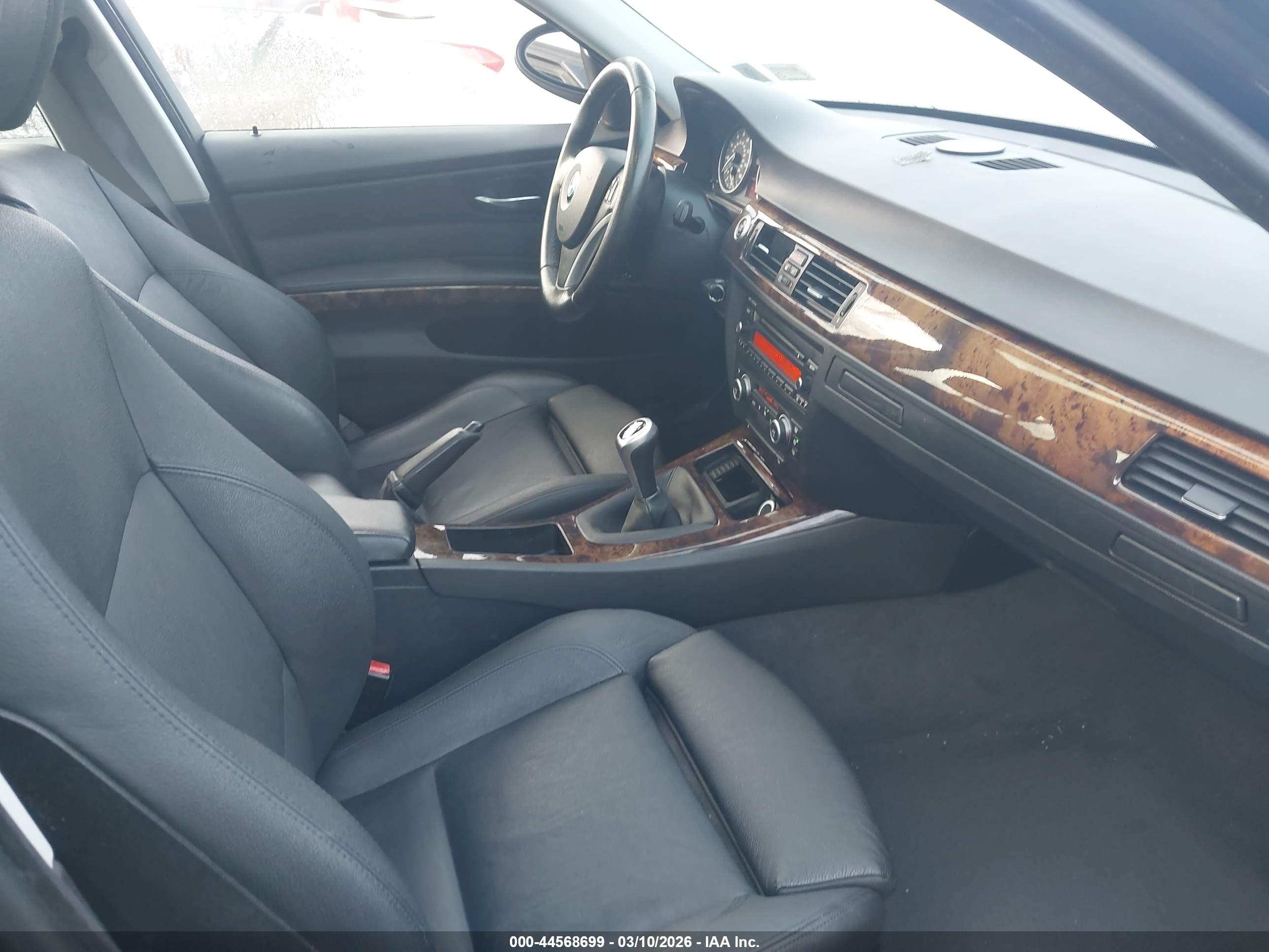 BMW 328I image 5