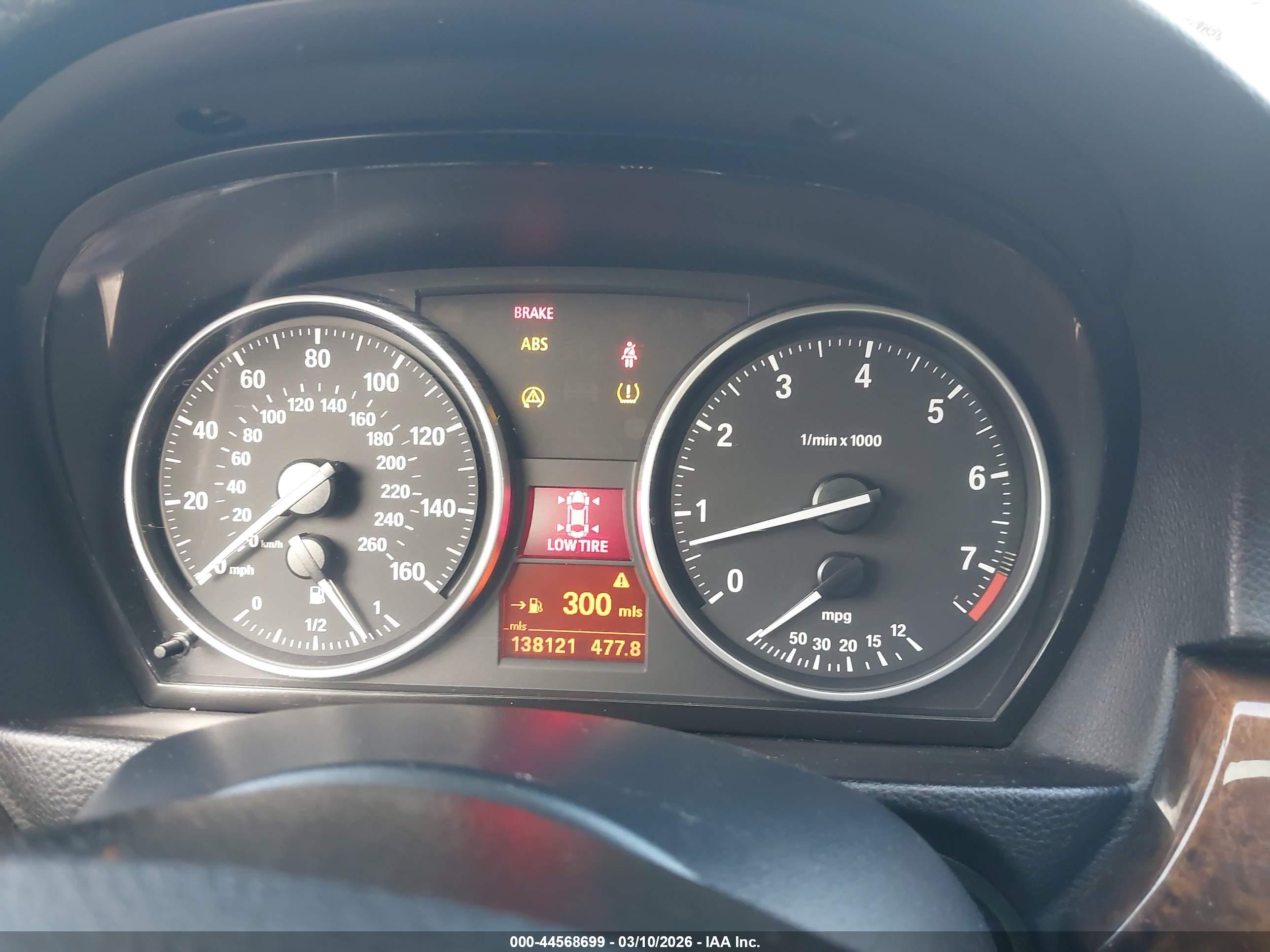 BMW 328I image 7