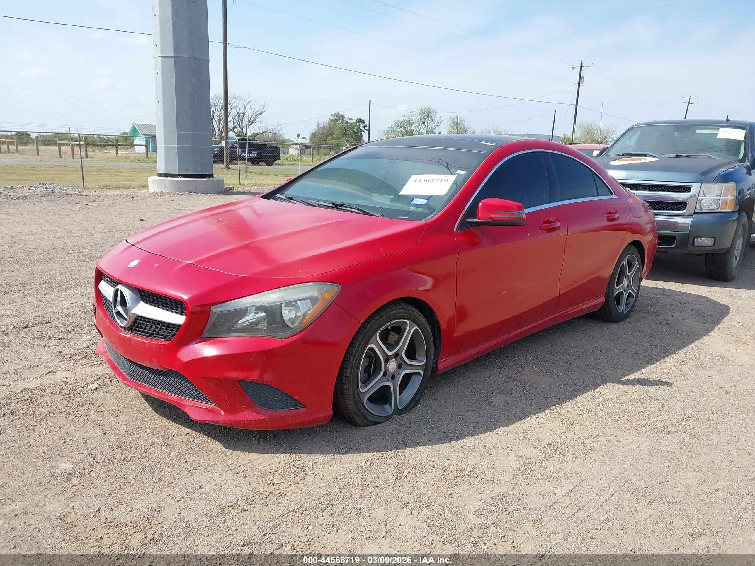 MERCEDES-BENZ CLA image 2