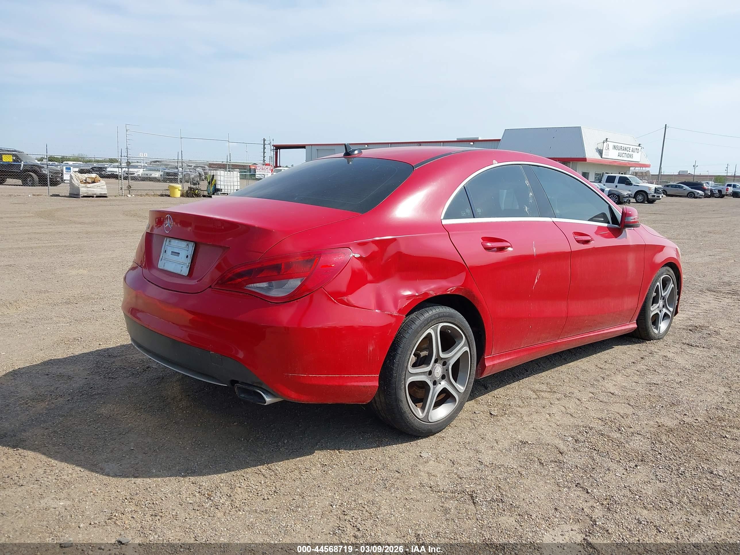 MERCEDES-BENZ CLA image 4