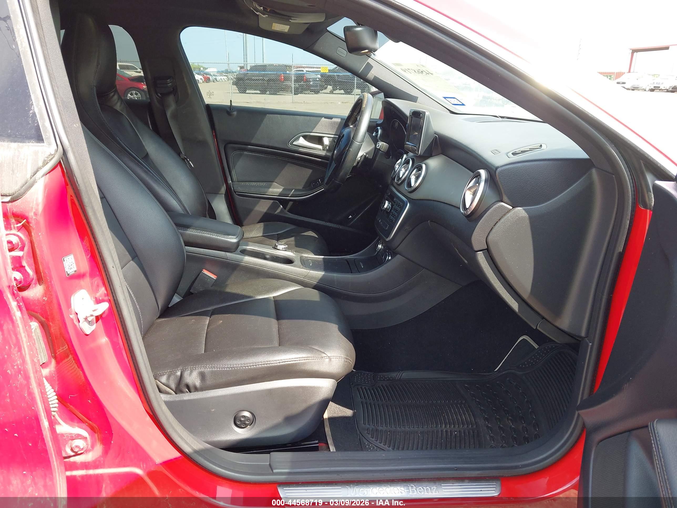 MERCEDES-BENZ CLA image 5