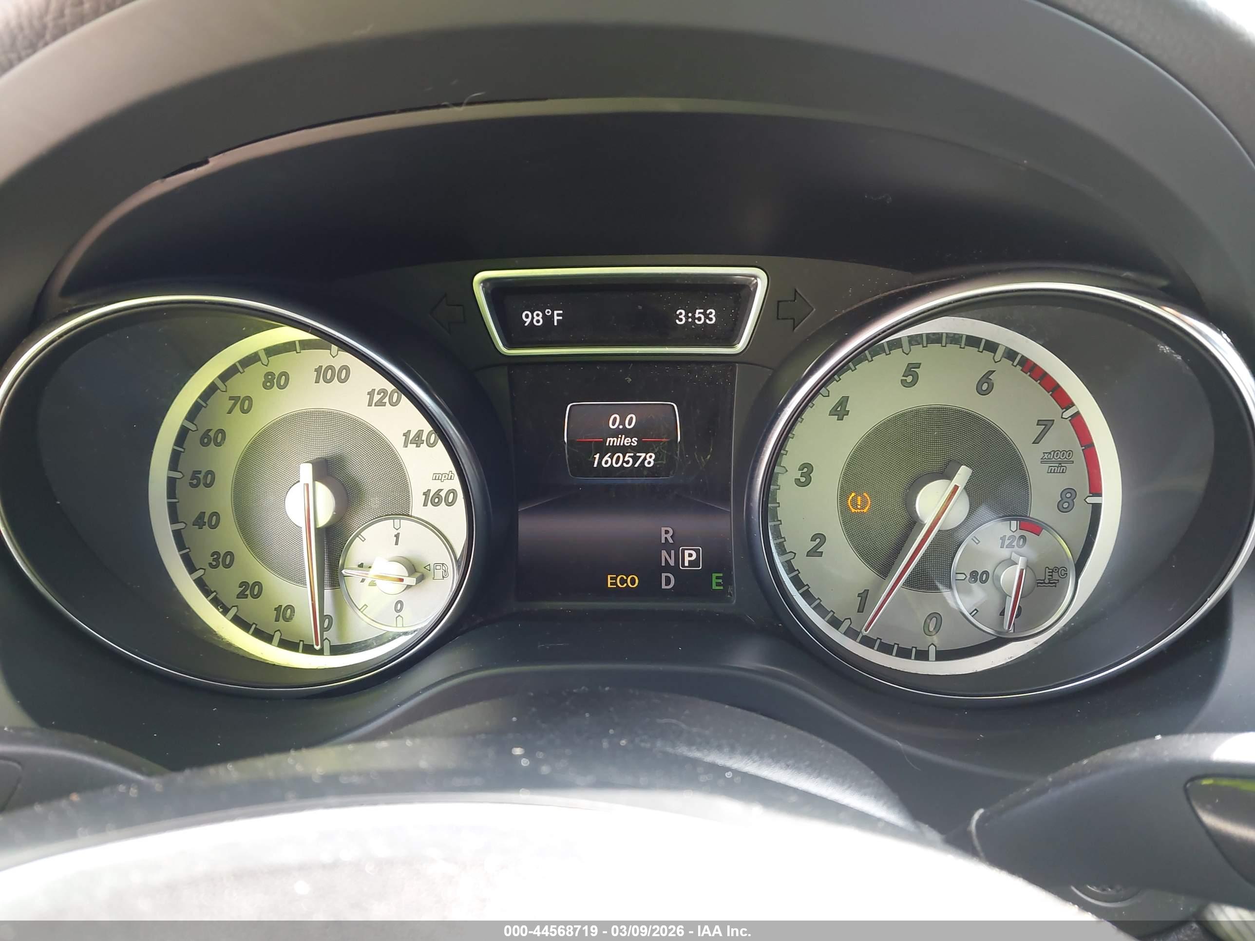 MERCEDES-BENZ CLA image 7