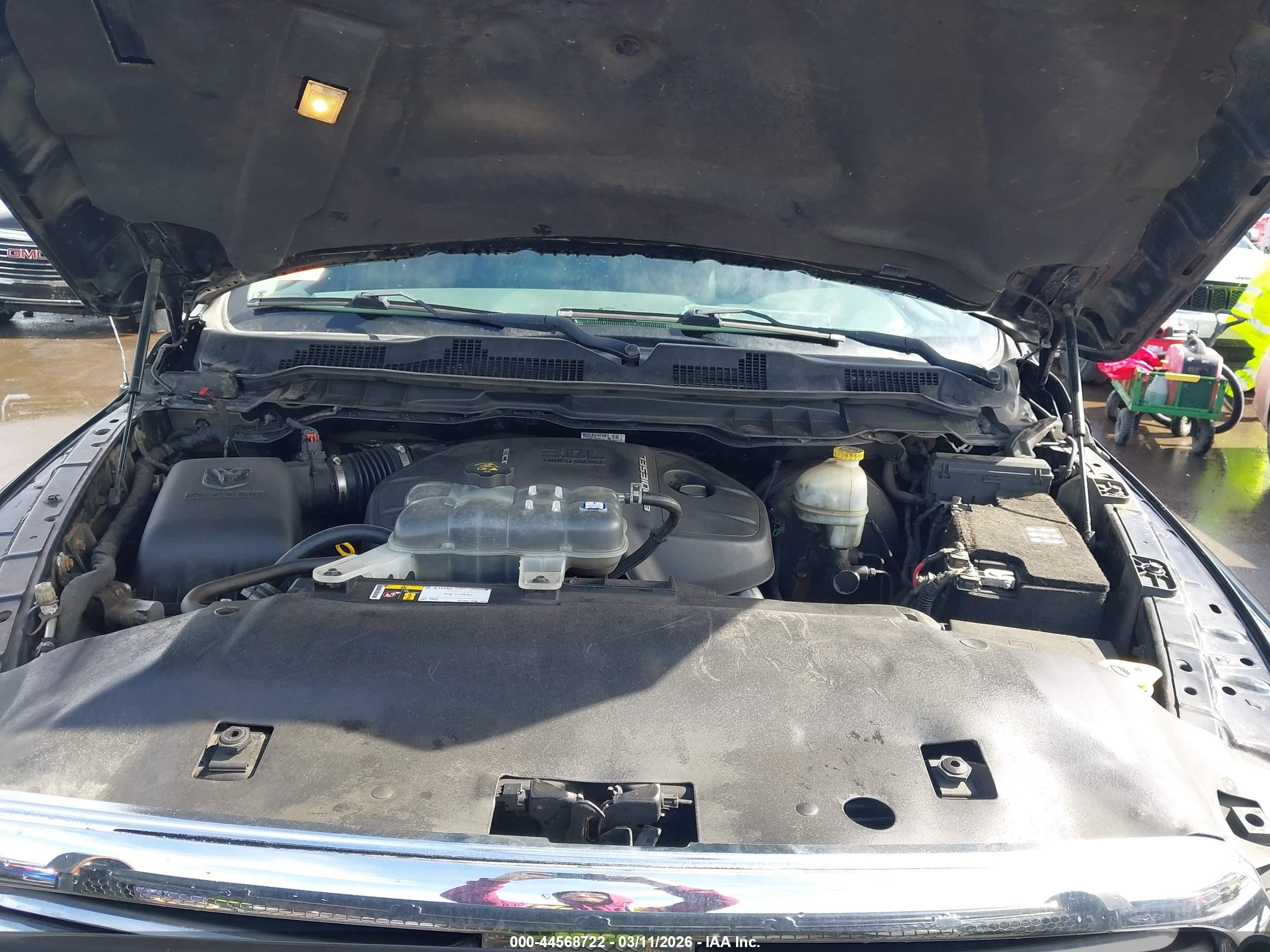 RAM 1500 image 10