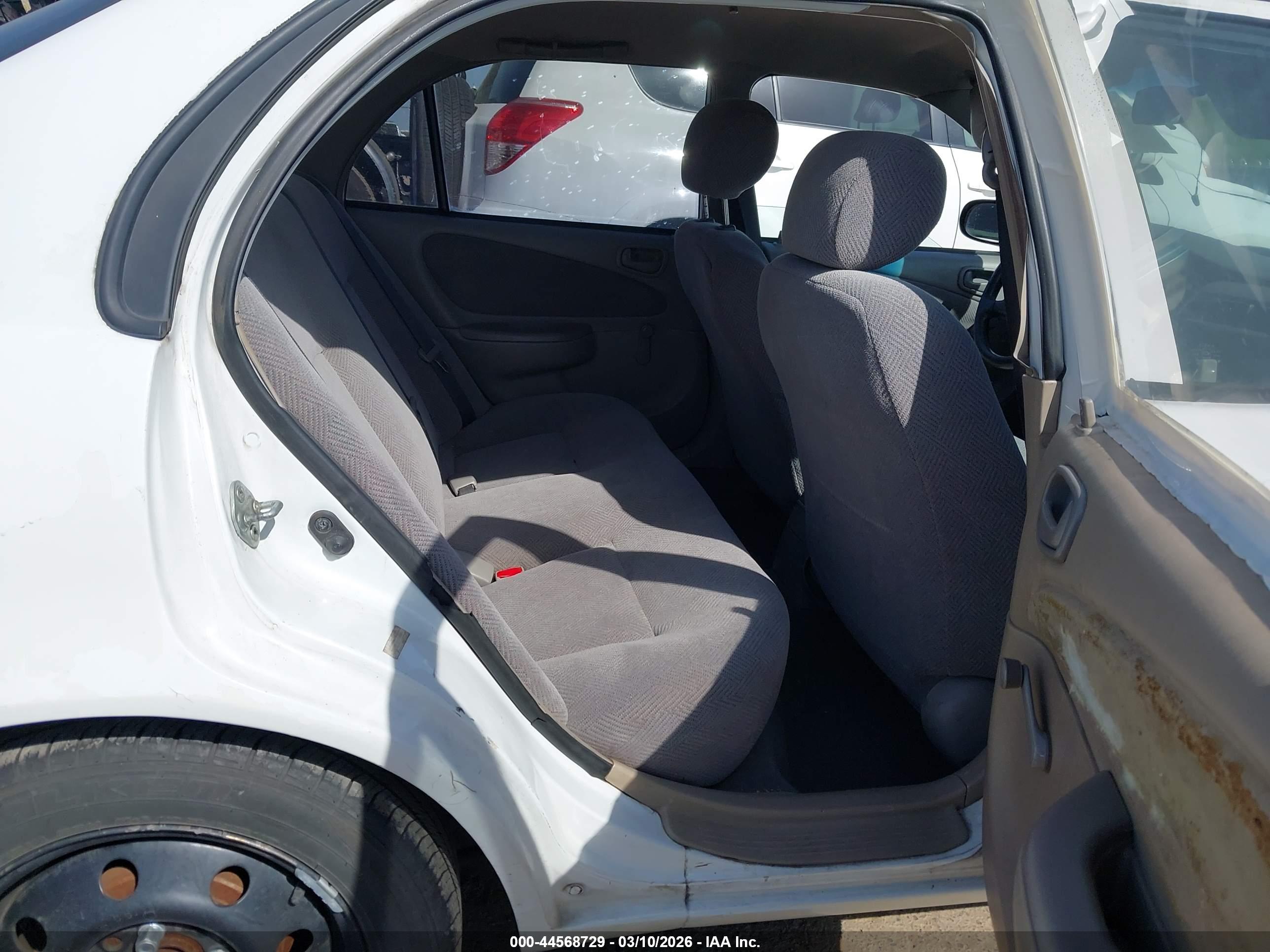 CHEVROLET PRIZM image 8