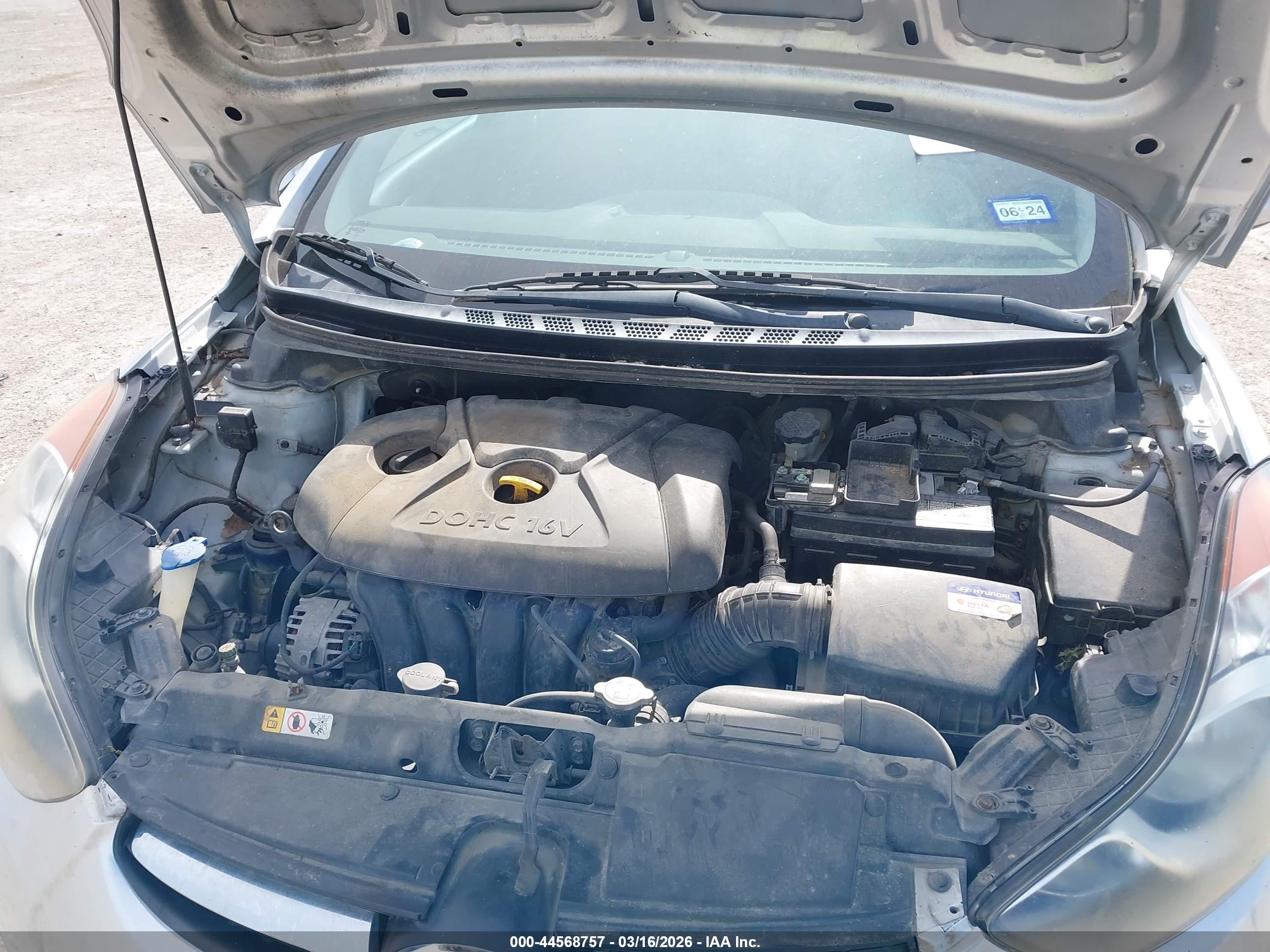 HYUNDAI ELANTRA image 10