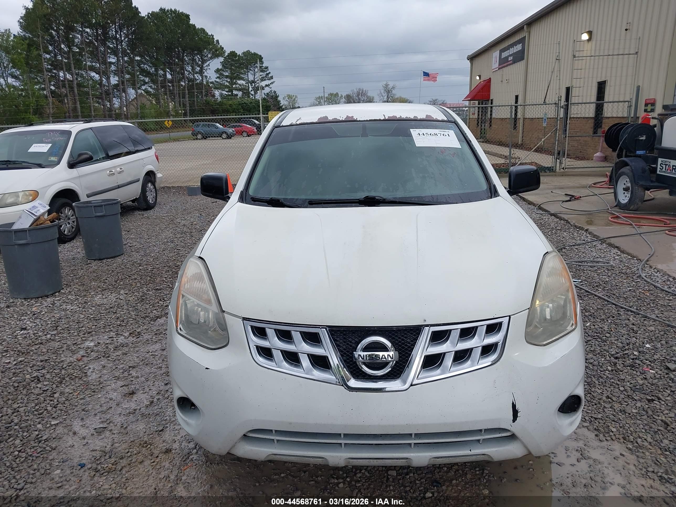 NISSAN ROGUE image 6