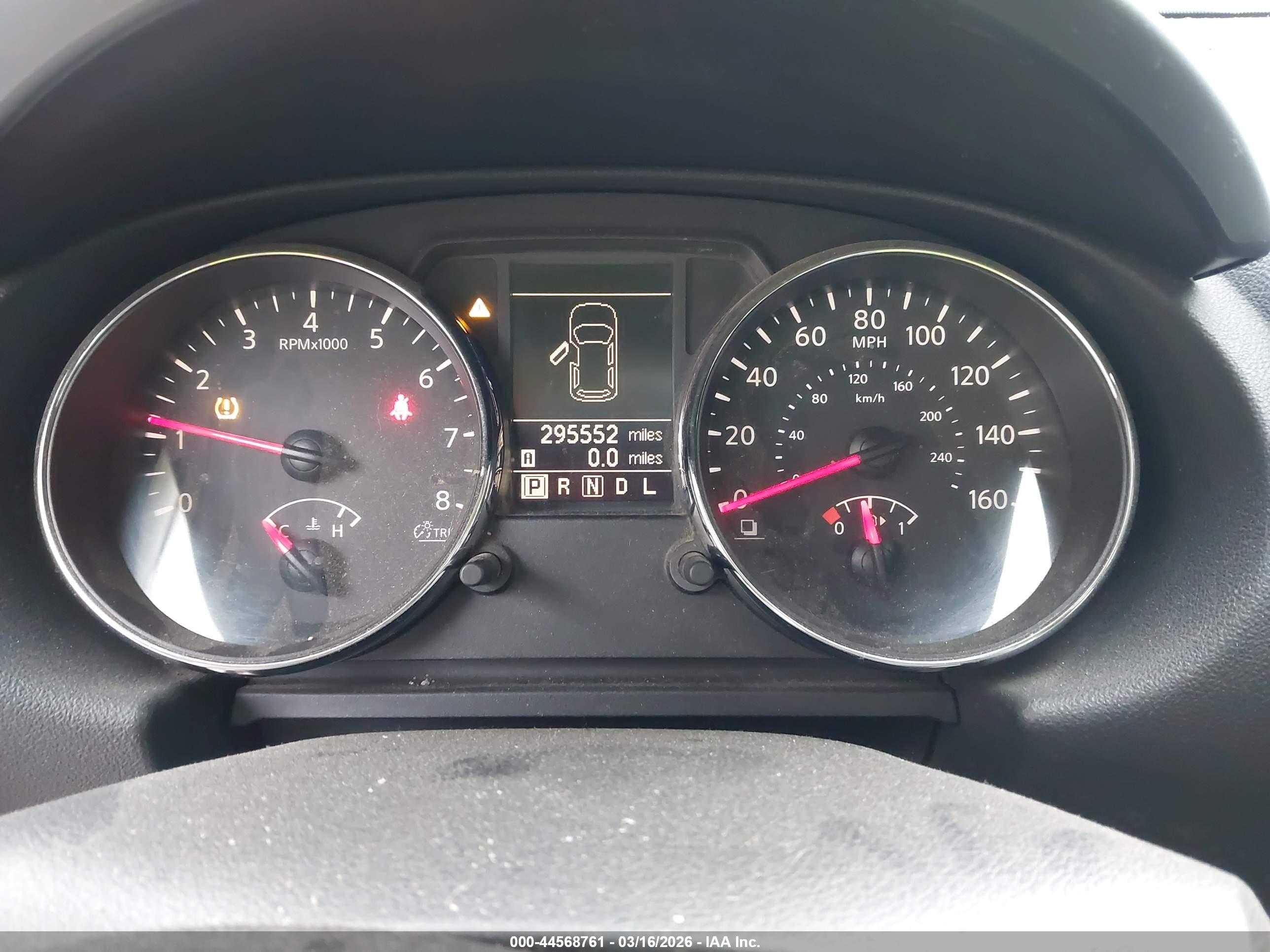 NISSAN ROGUE image 7