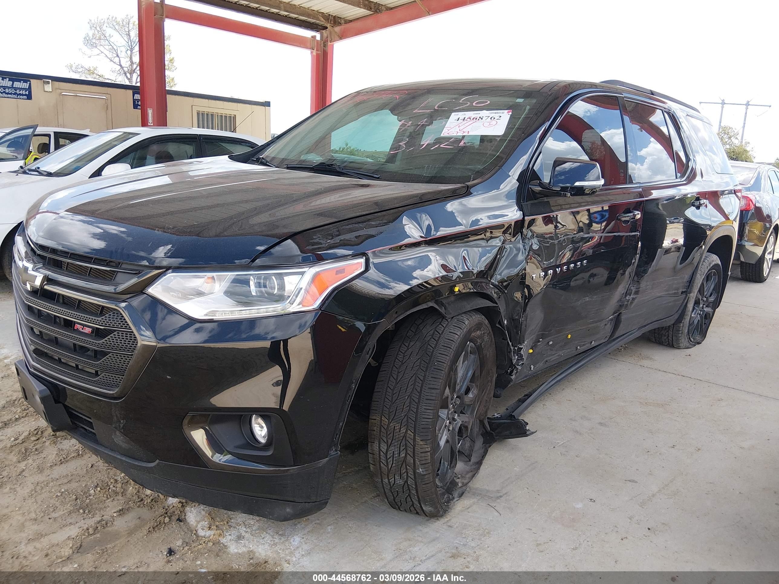 CHEVROLET TRAVERSE image 6