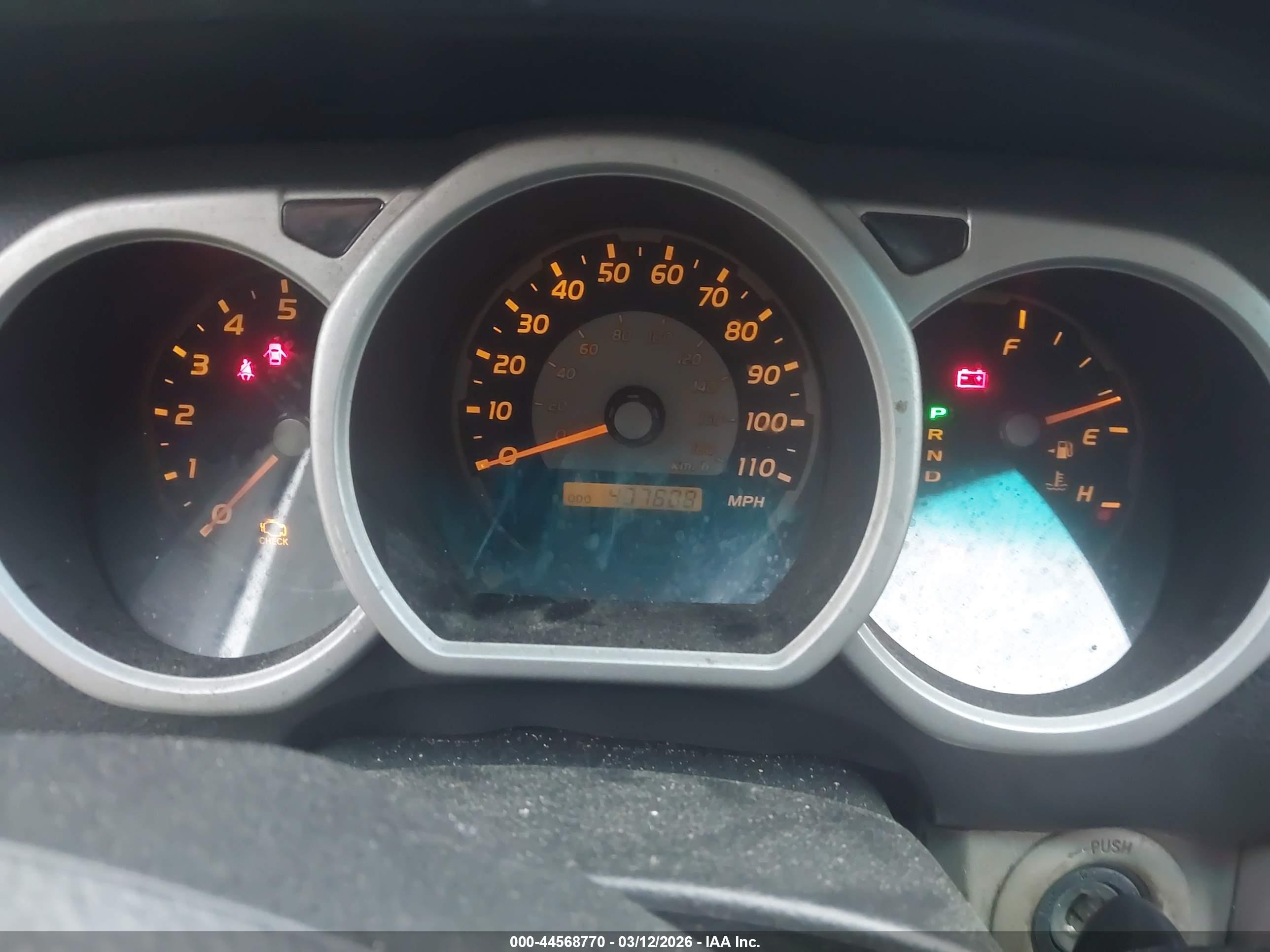 TOYOTA 4RUNNER image 7