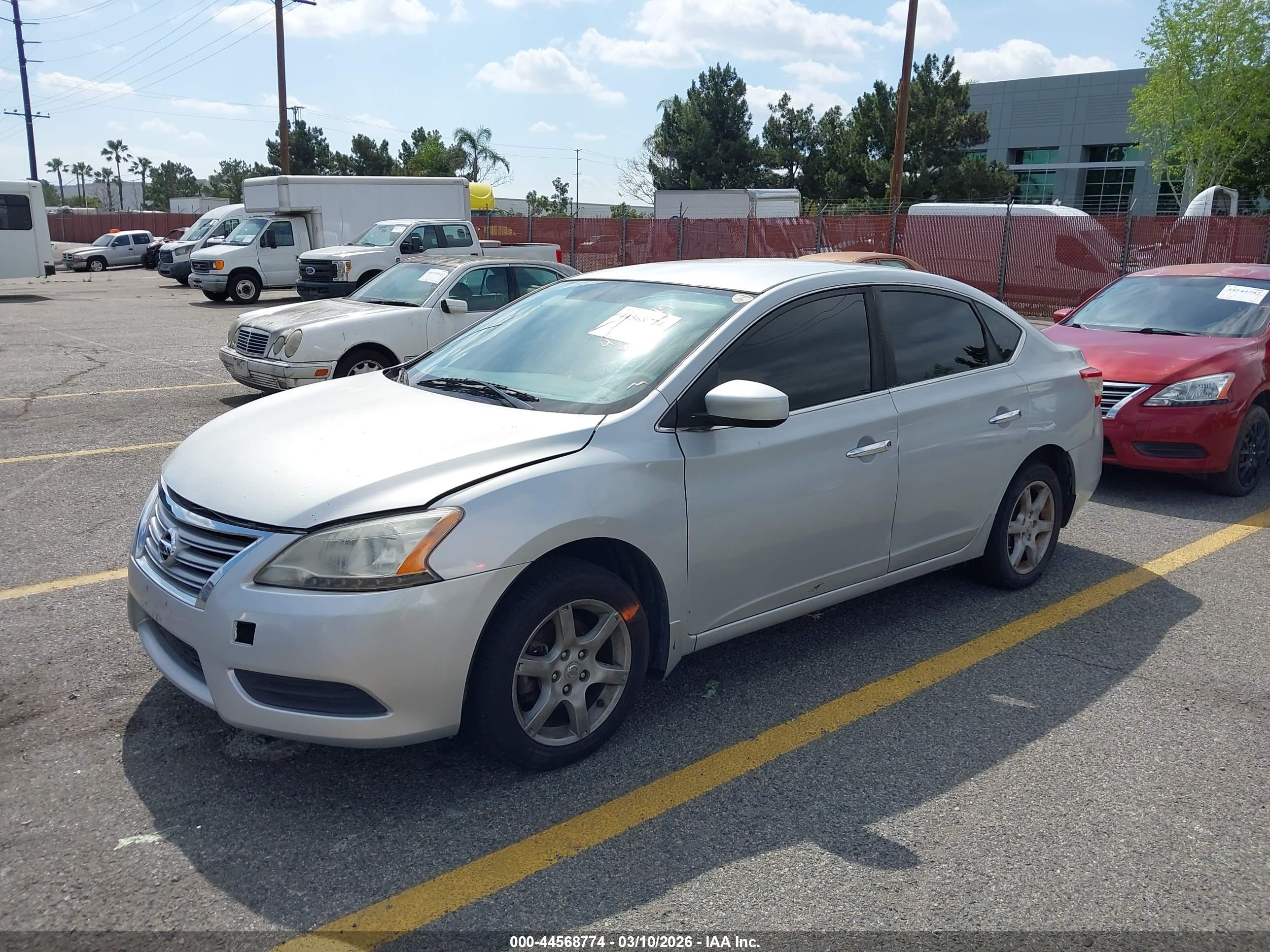 NISSAN SENTRA image 2