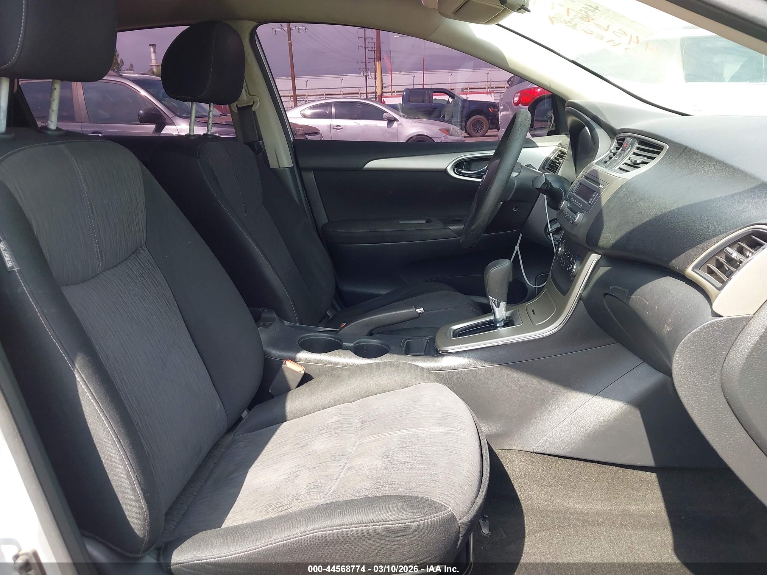 NISSAN SENTRA image 5