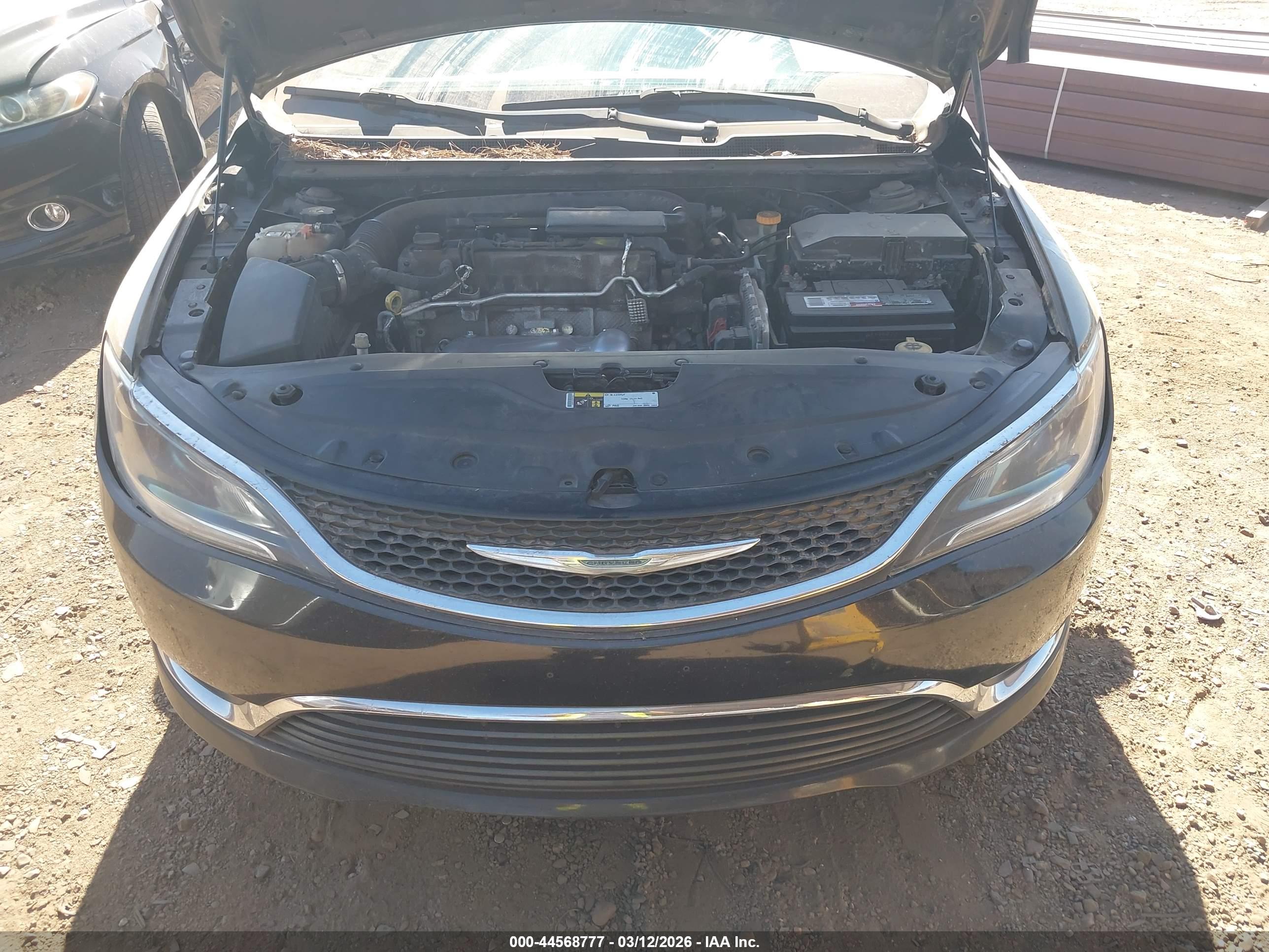 CHRYSLER 200 image 10