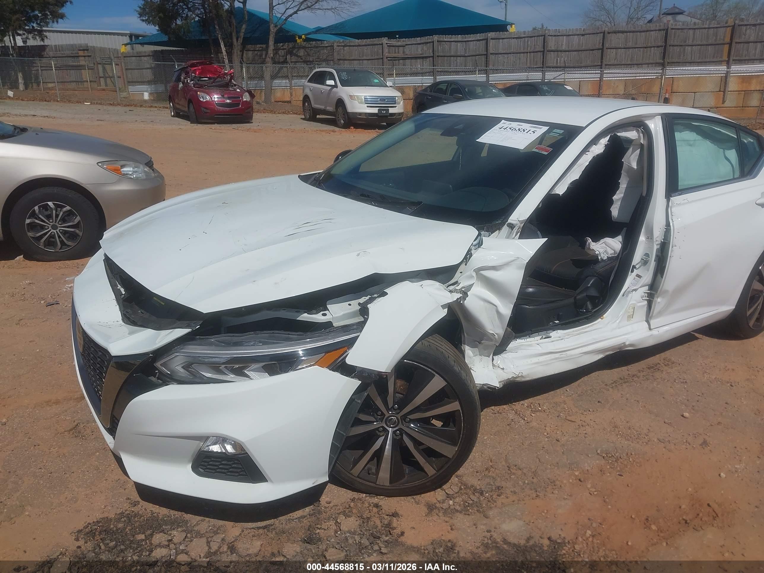 NISSAN ALTIMA image 6