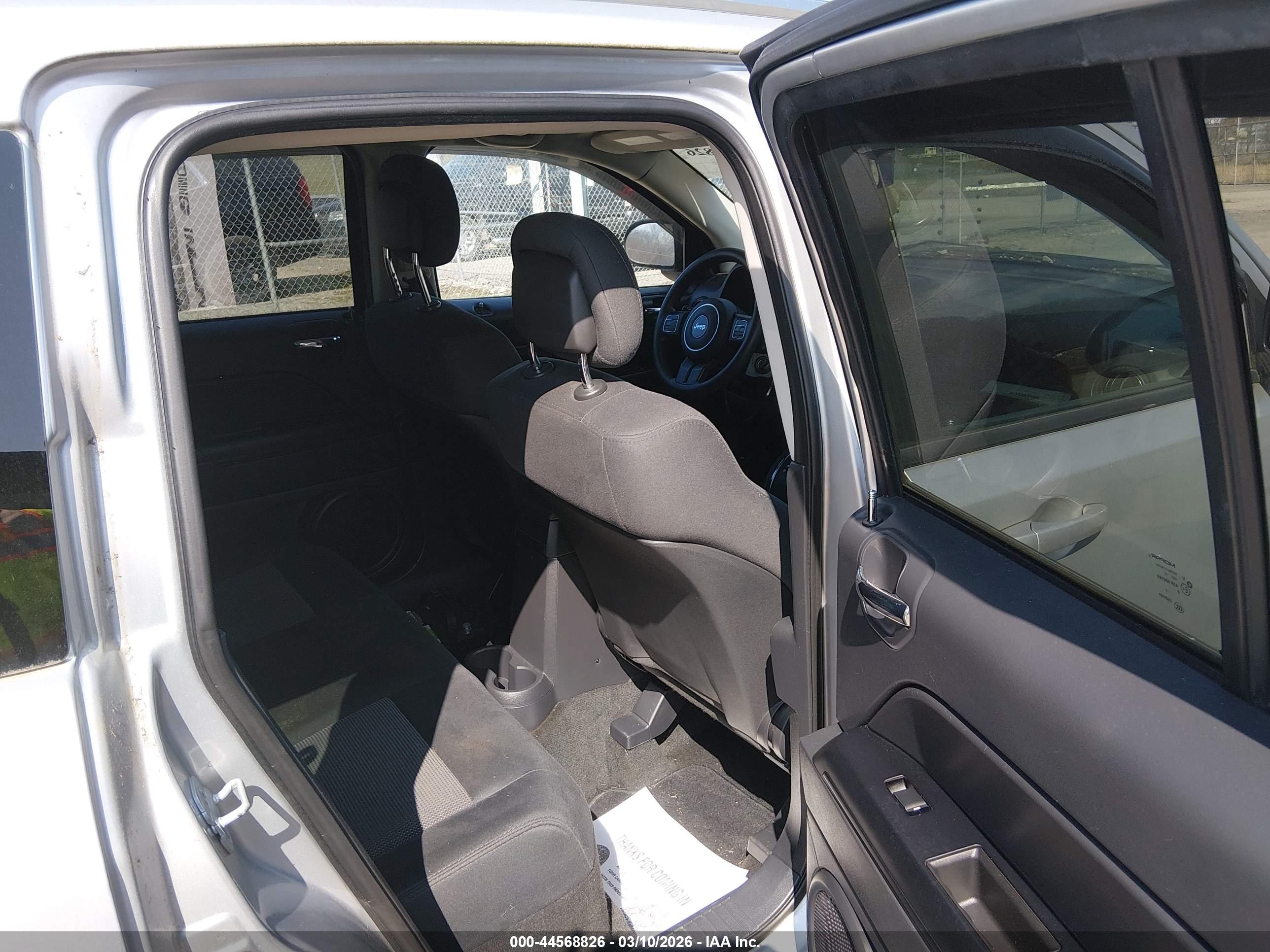 JEEP COMPASS image 8