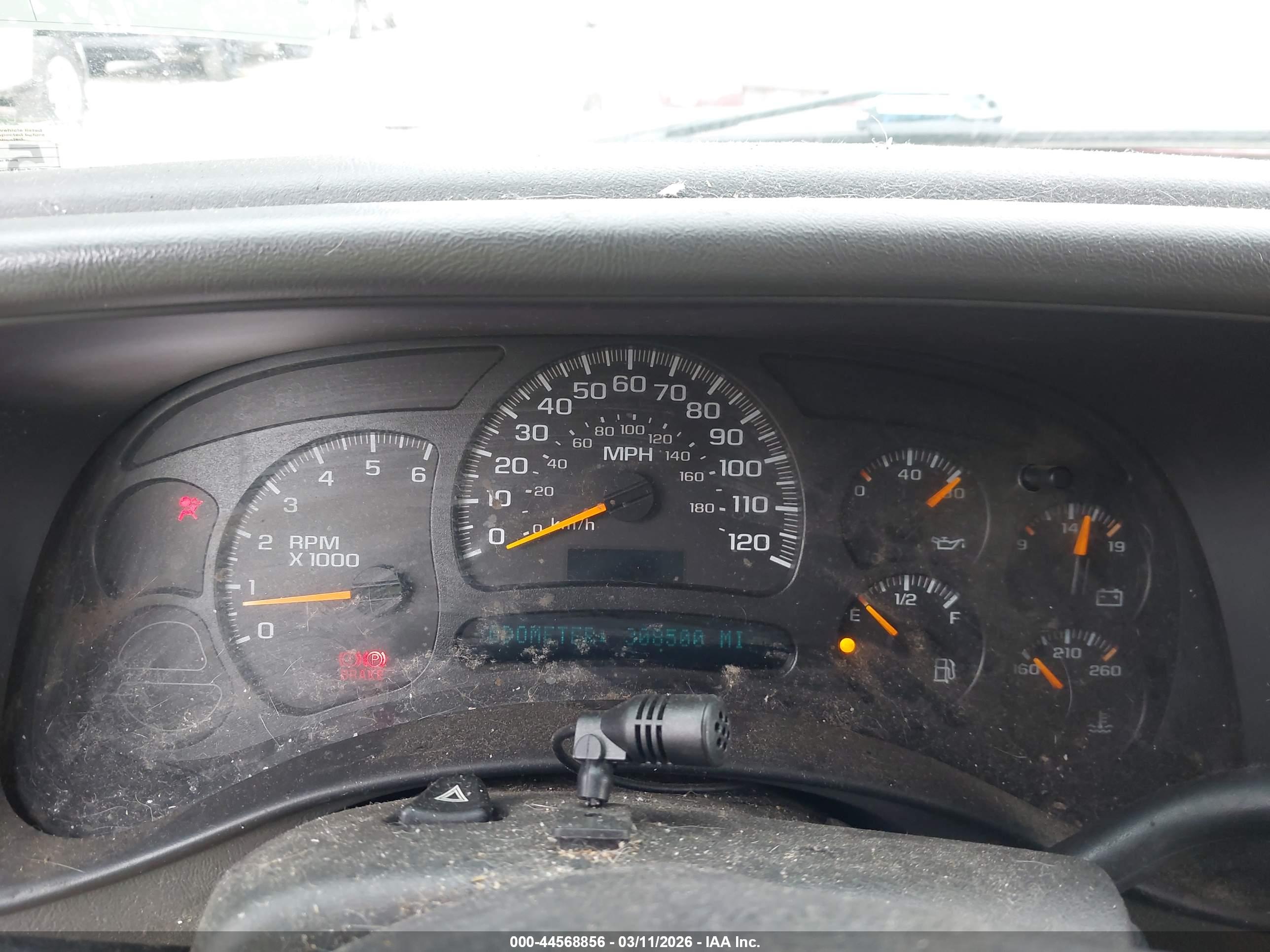 CHEVROLET SILVERADO image 7