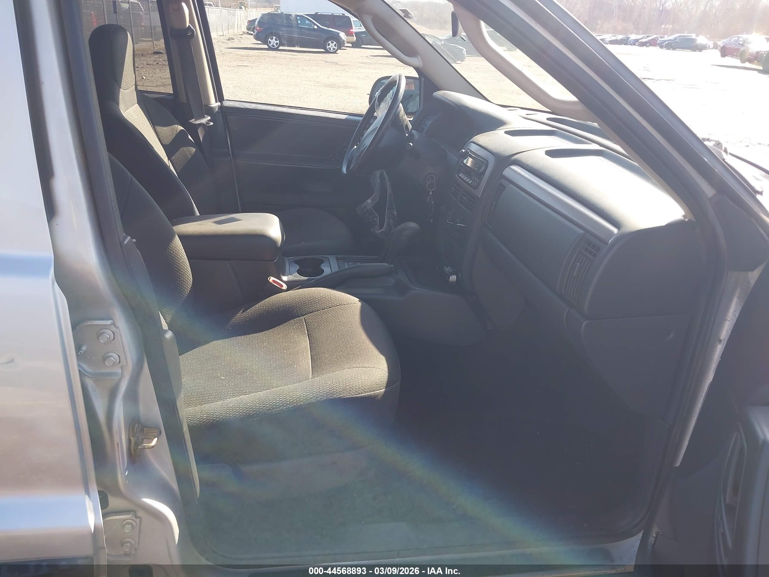 JEEP GRAND image 5
