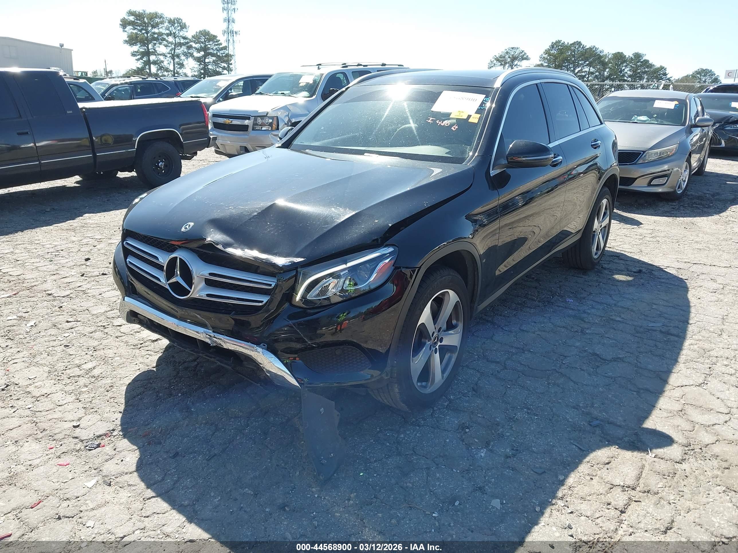 MERCEDES-BENZ GLC image 2