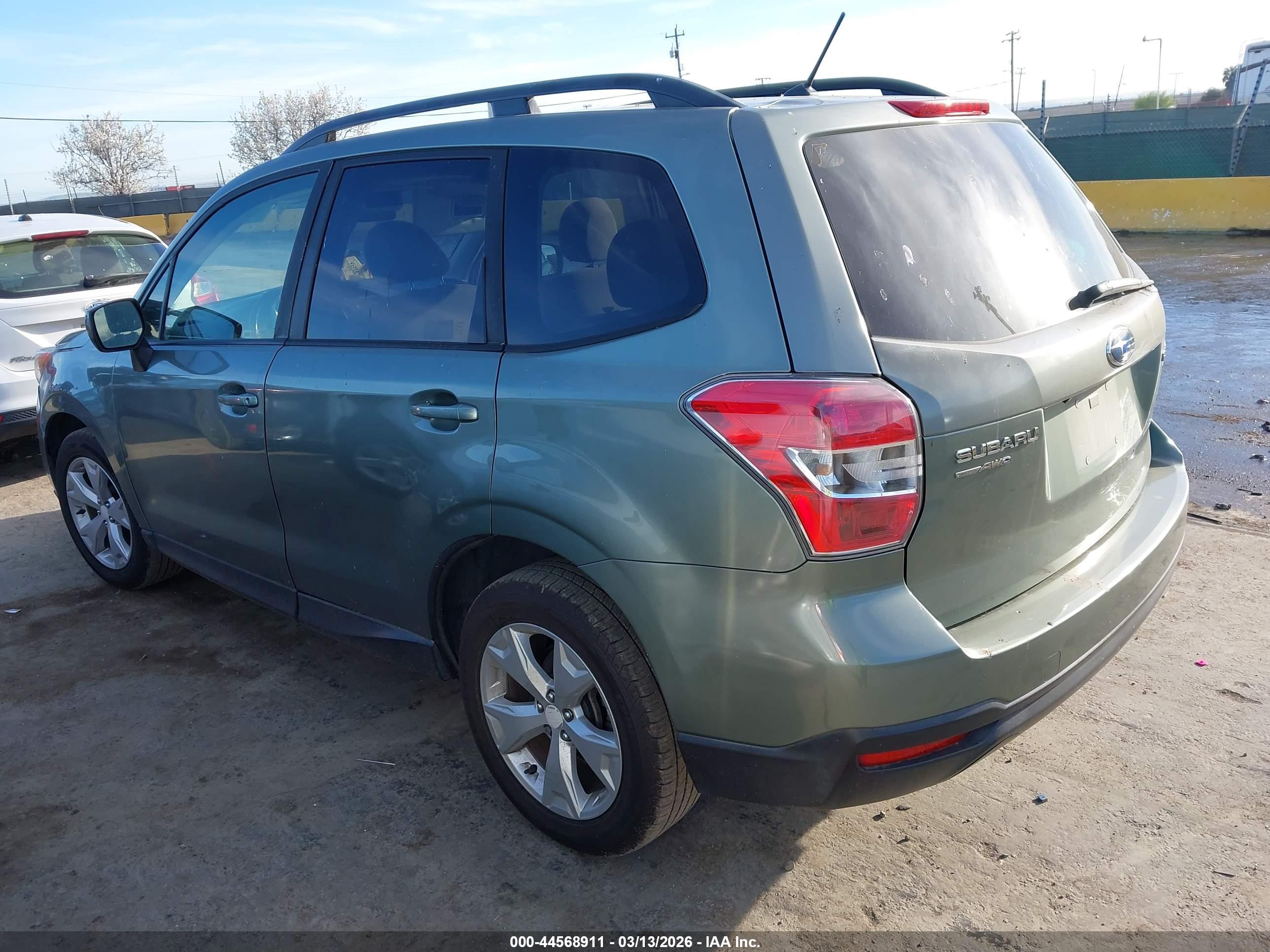 SUBARU FORESTER image 3