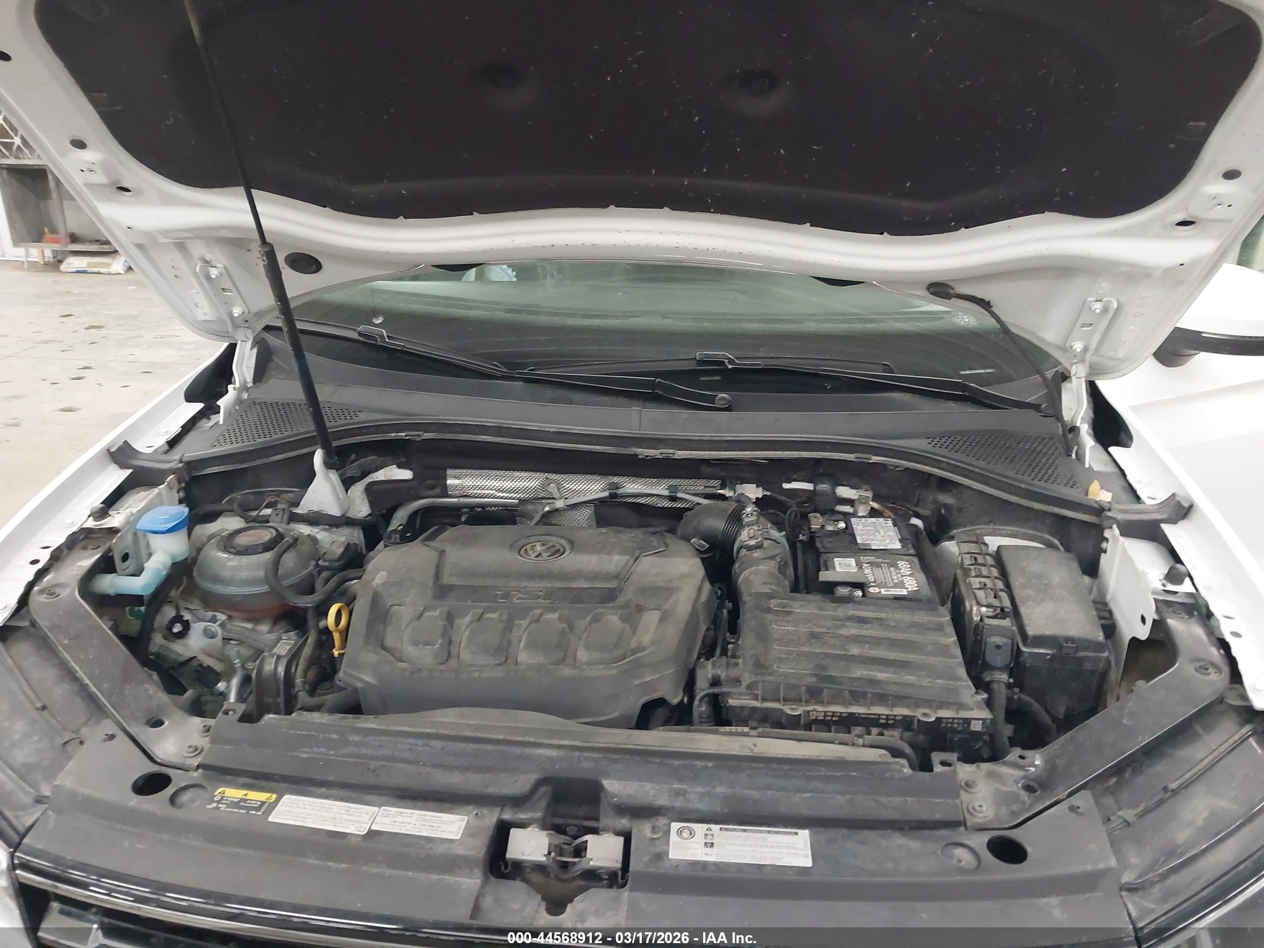 VOLKSWAGEN TIGUAN image 10
