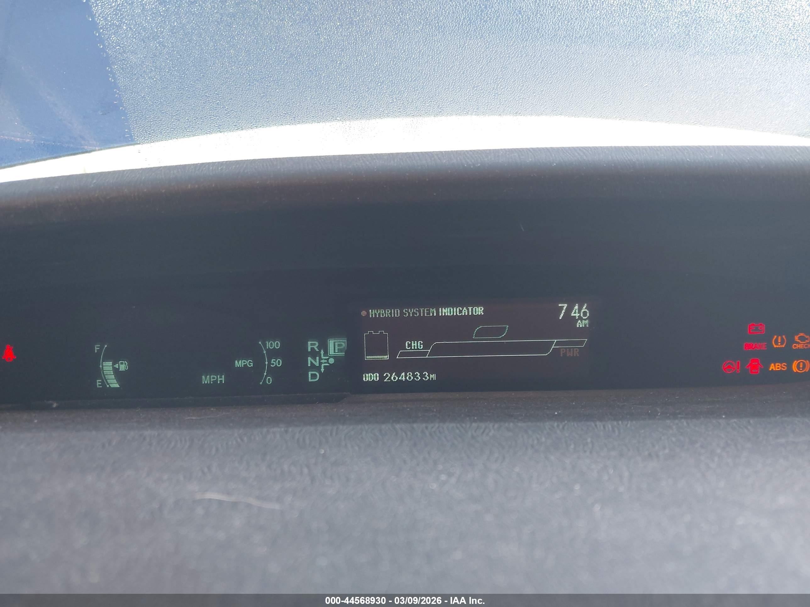 TOYOTA PRIUS image 7