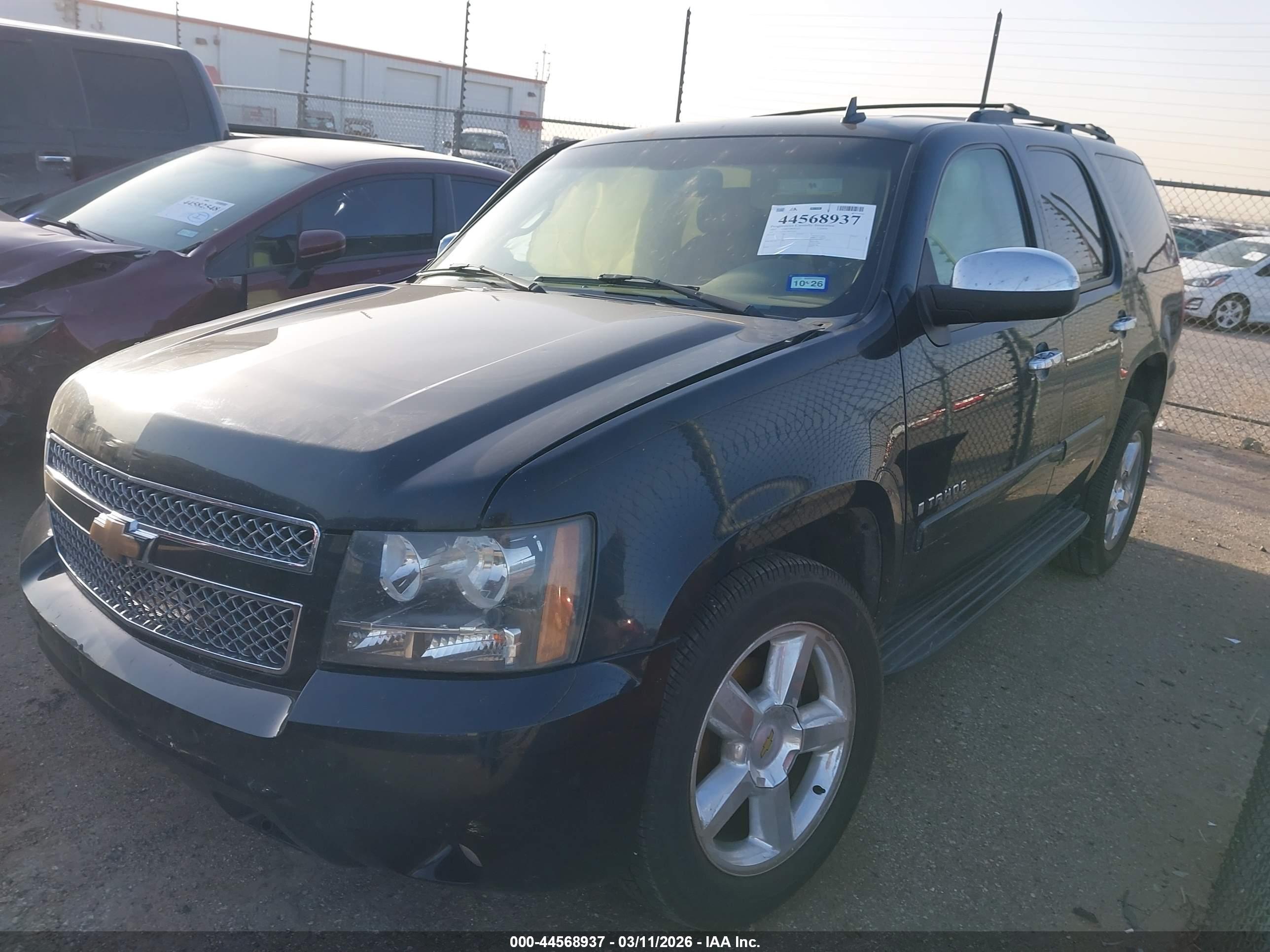 CHEVROLET TAHOE image 2