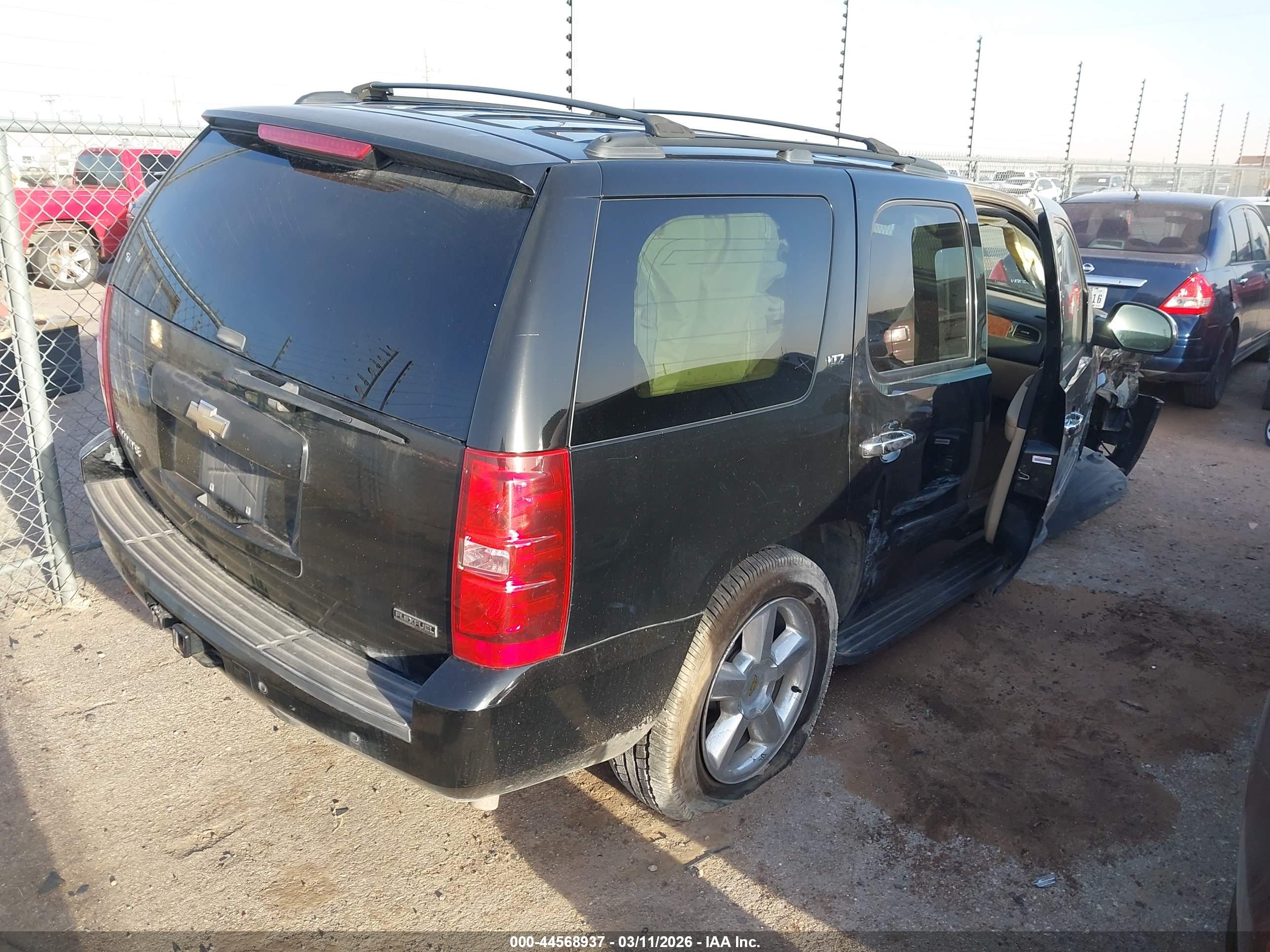 CHEVROLET TAHOE image 4