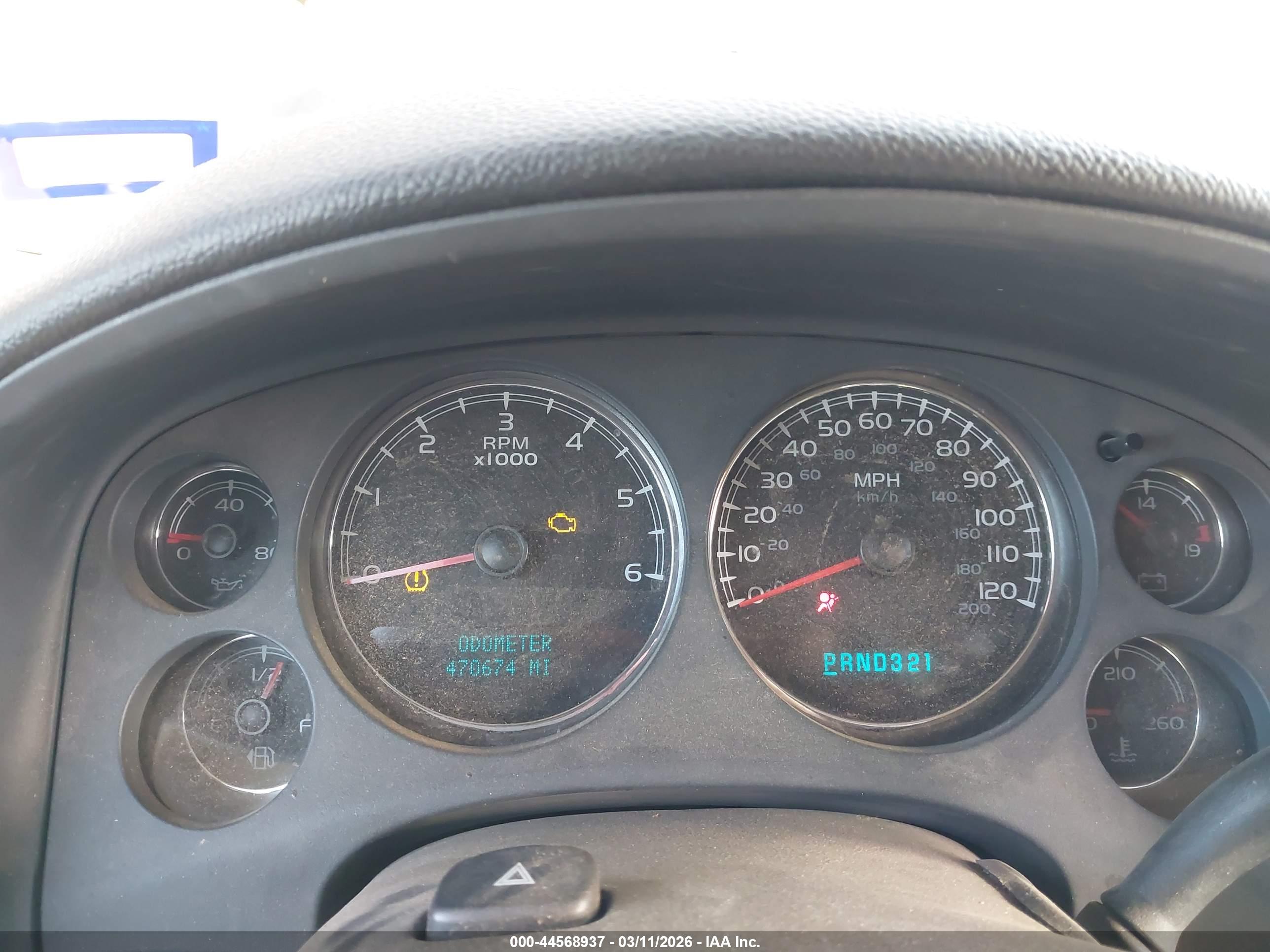 CHEVROLET TAHOE image 7