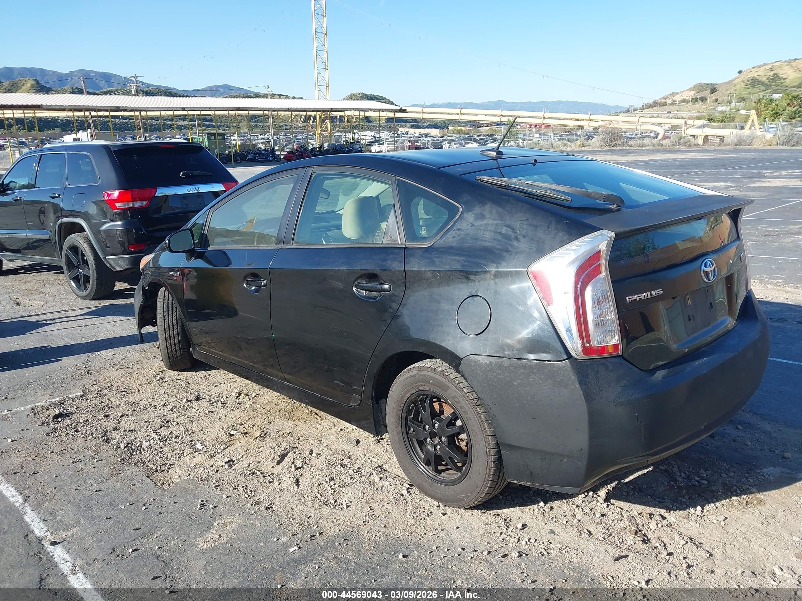 TOYOTA PRIUS image 3
