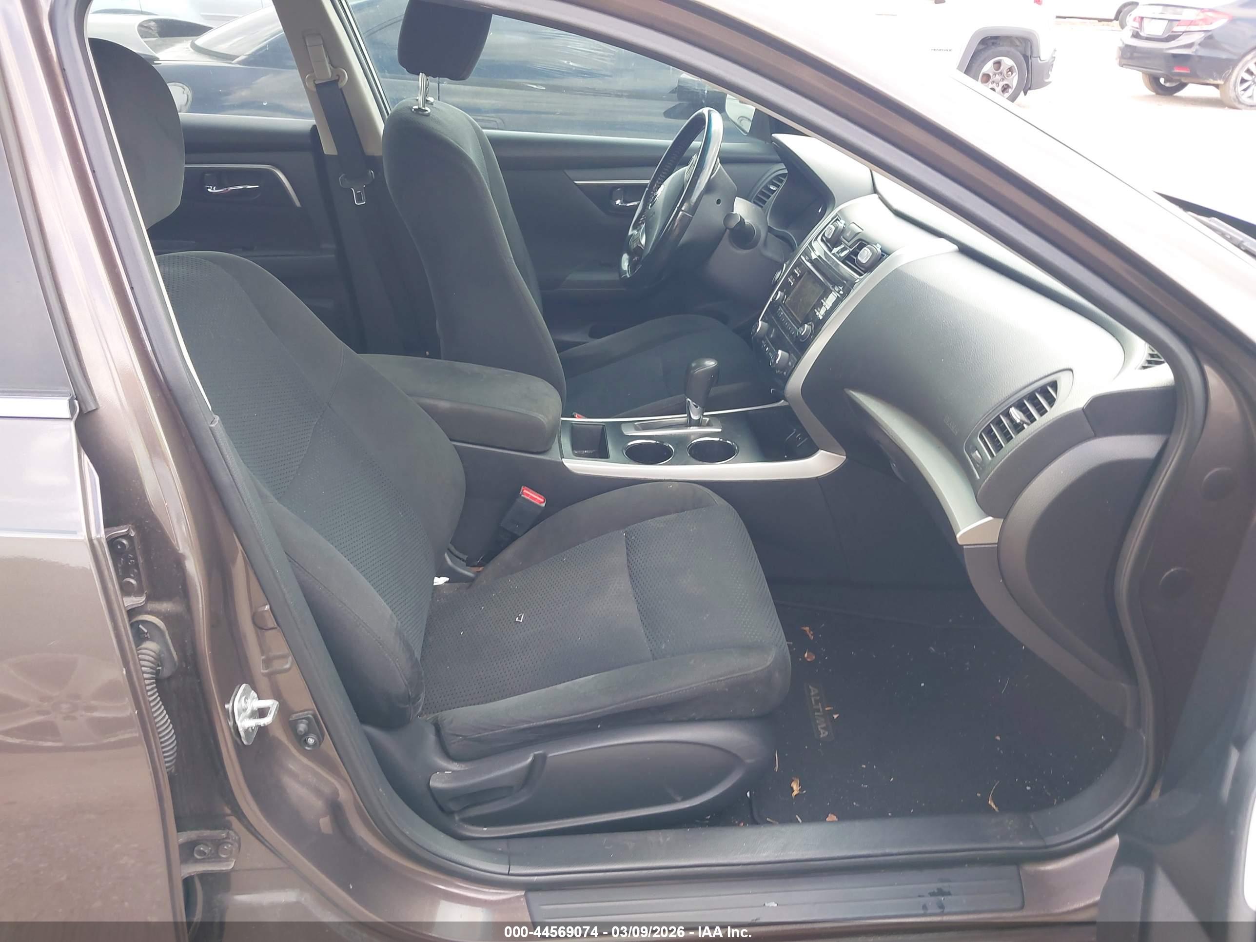 NISSAN ALTIMA image 5