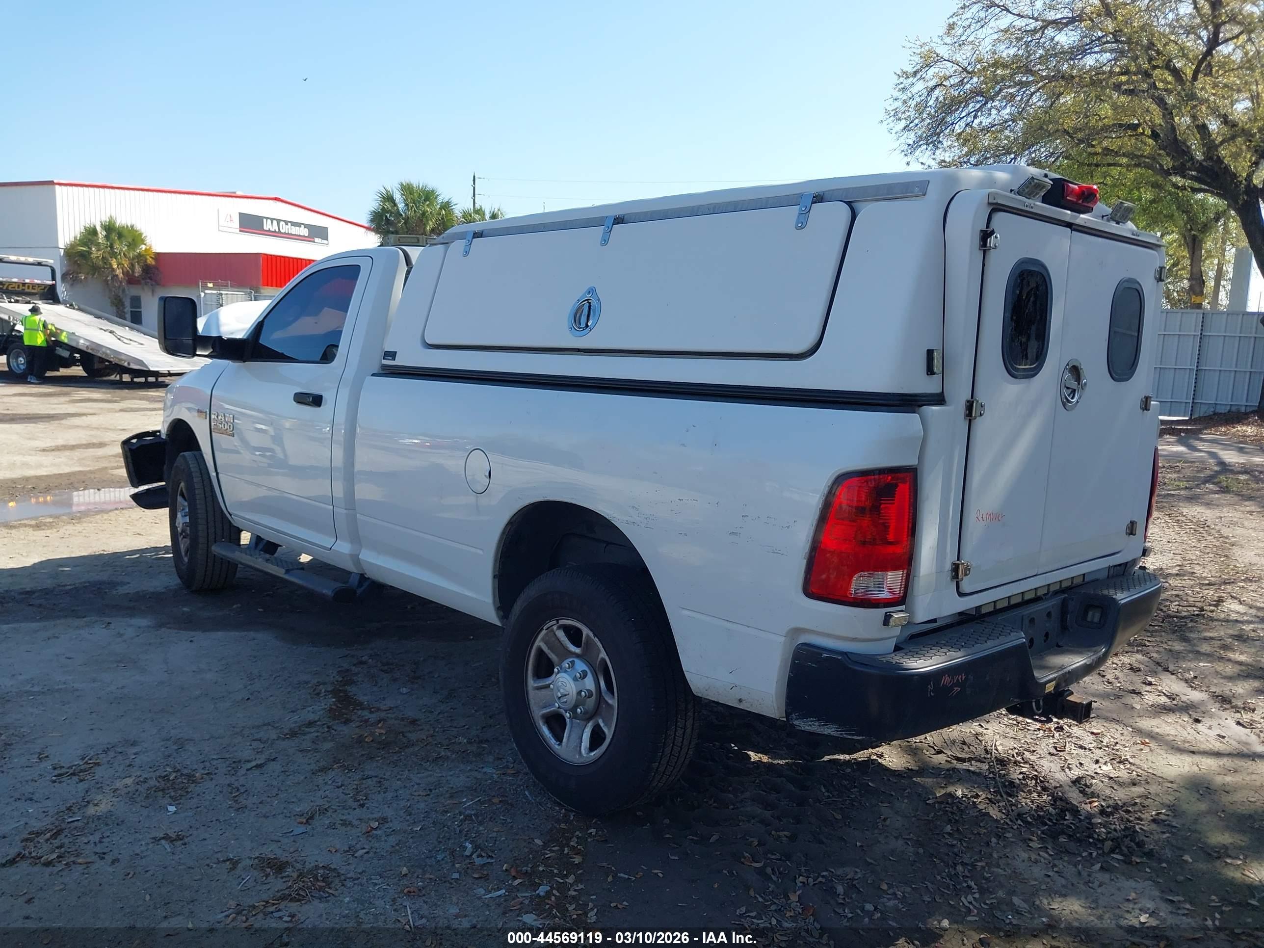 RAM 2500 image 3
