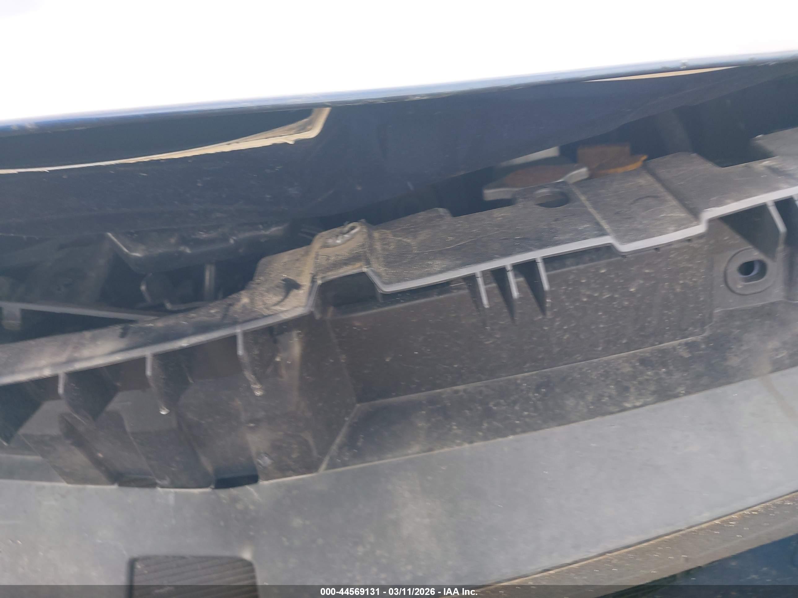 SUBARU LEGACY image 10