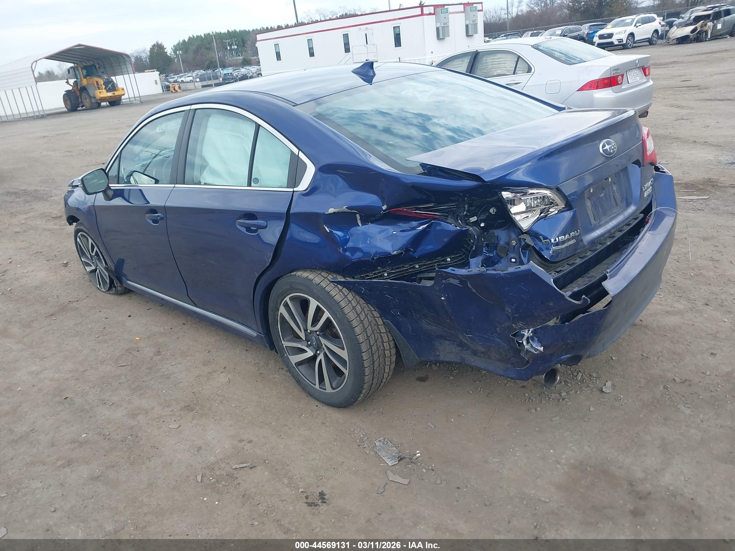 SUBARU LEGACY image 3